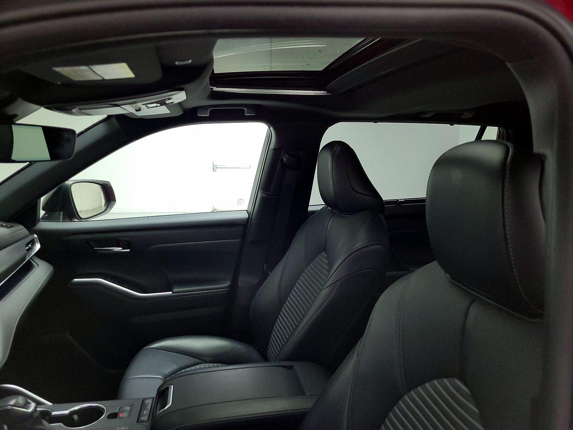 Thumbnail: 2021 Toyota Highlander - 19