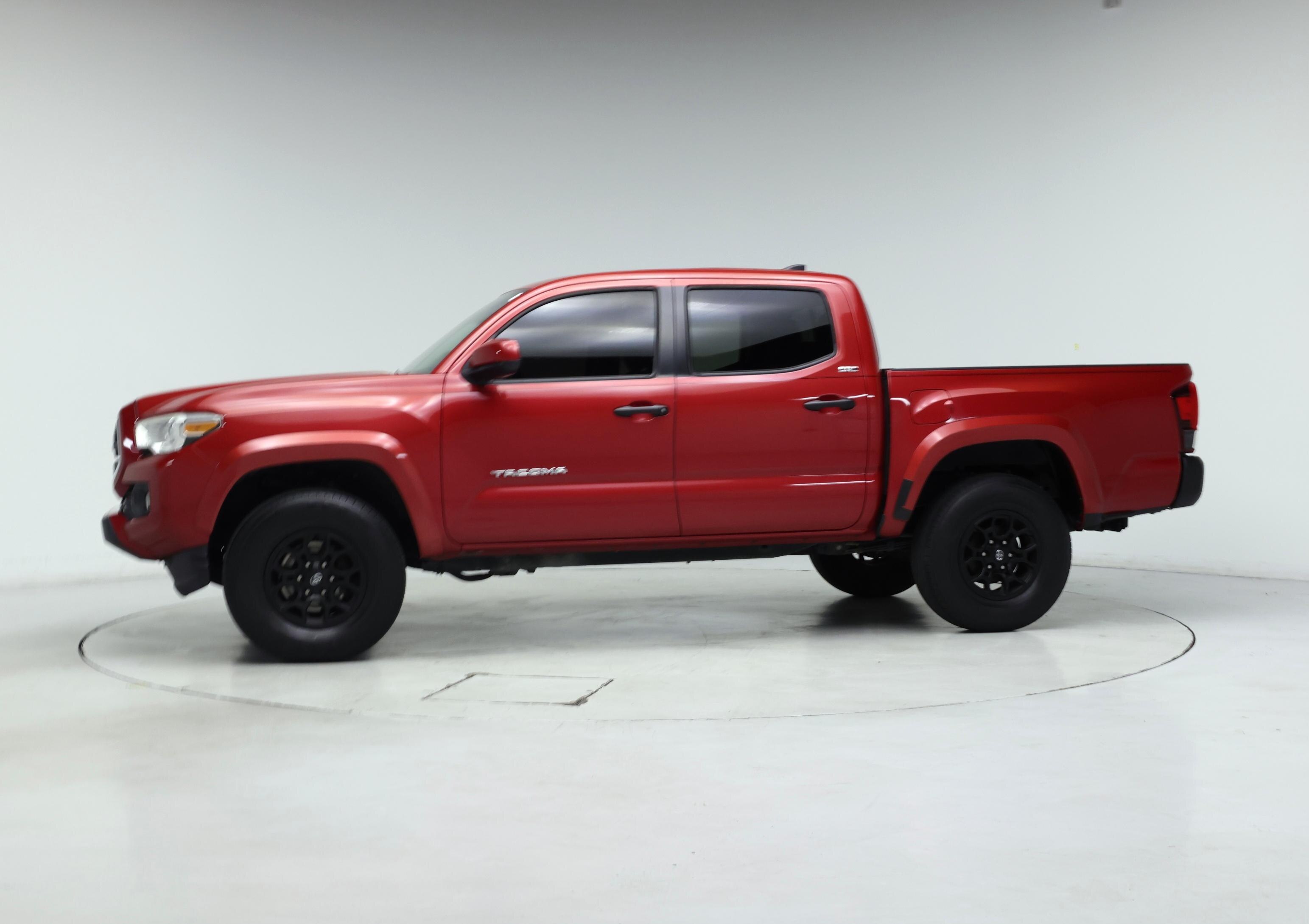 Thumbnail: 2019 Toyota Tacoma - 3