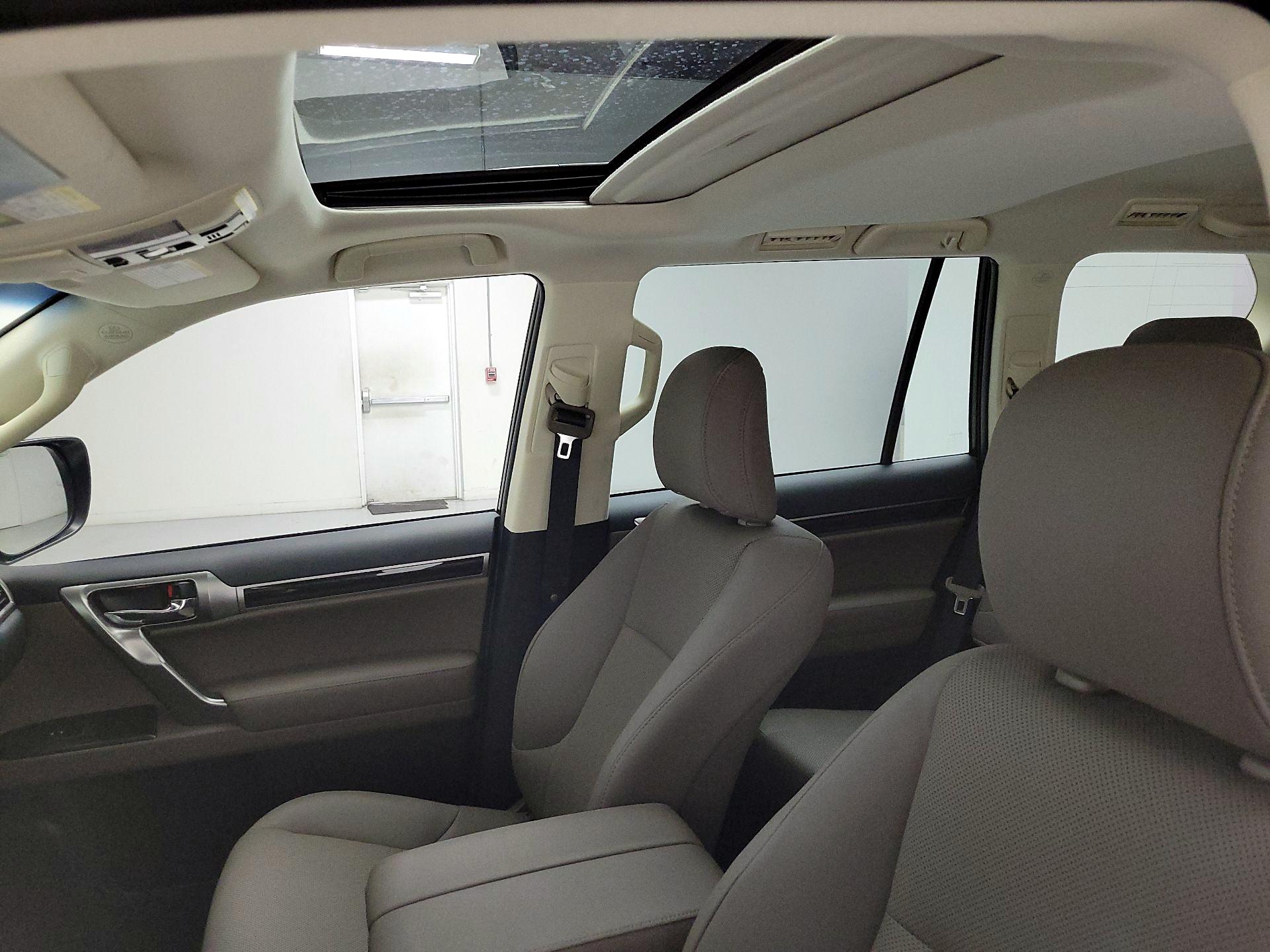 Thumbnail: 2023 Lexus GX - 20