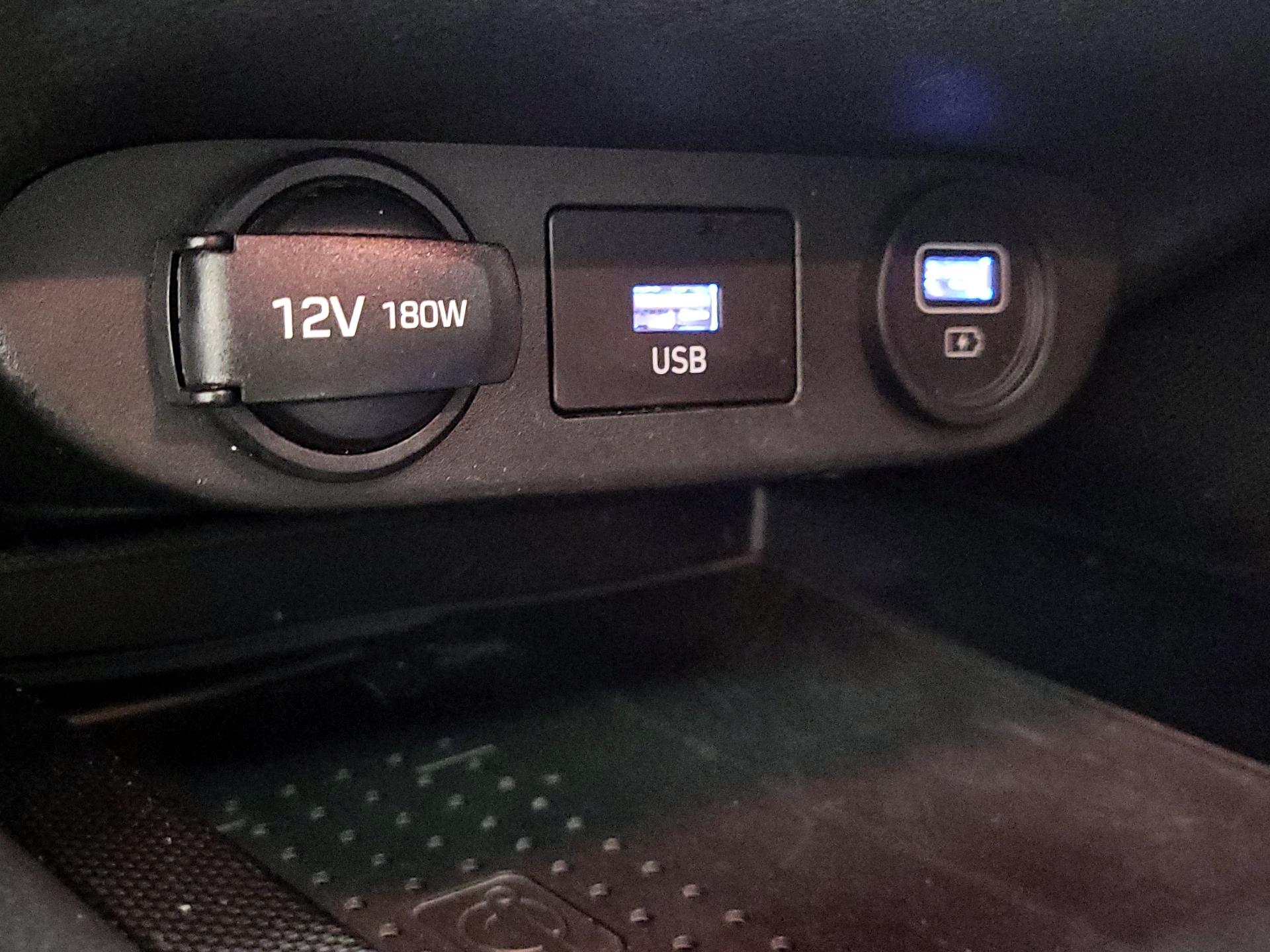 Thumbnail: 2023 Hyundai Elantra - 19