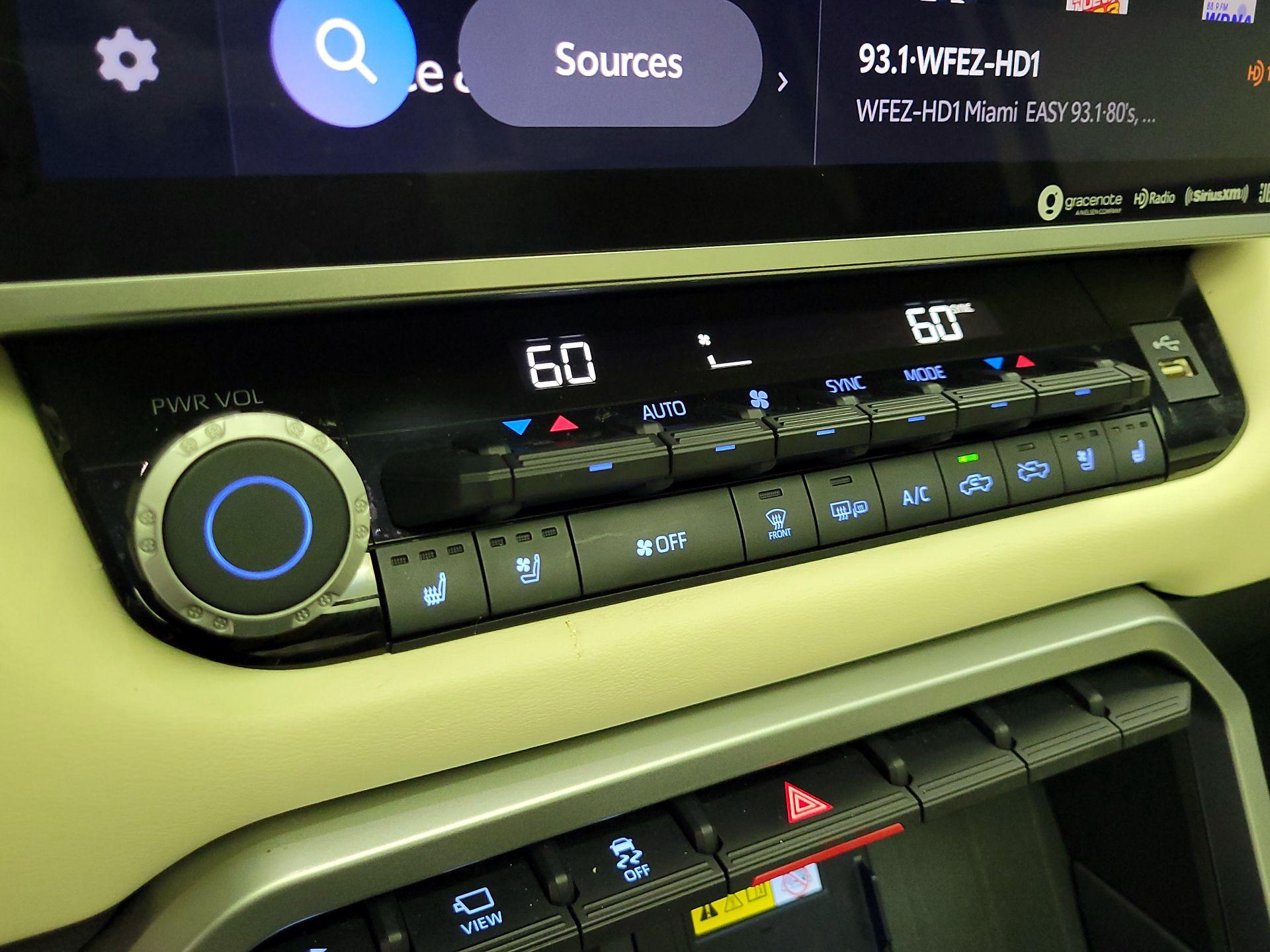 Thumbnail: 2024 Toyota Tundra - 17