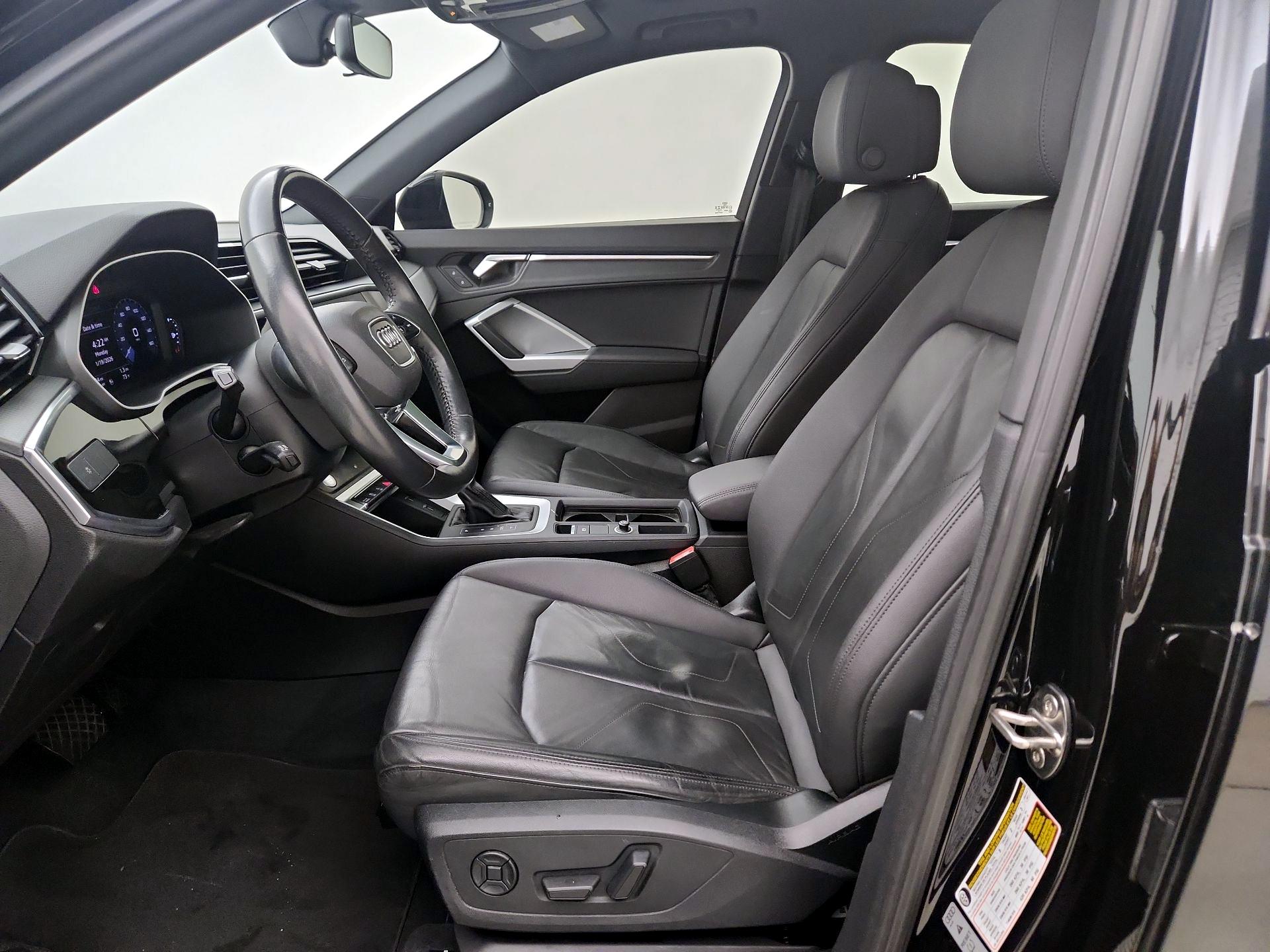 Thumbnail: 2020 Audi Q3 - 11