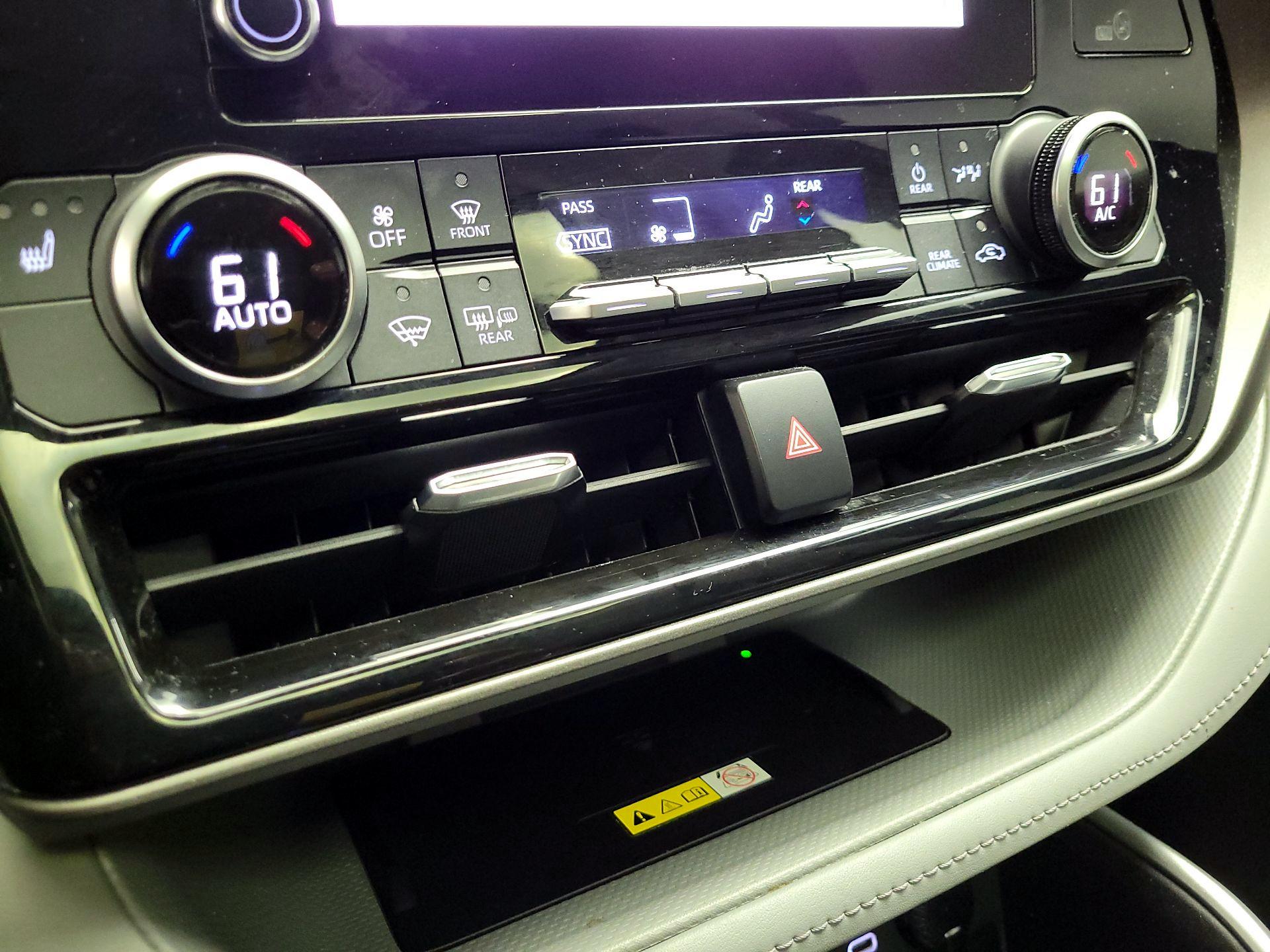 Thumbnail: 2023 Toyota Highlander - 17