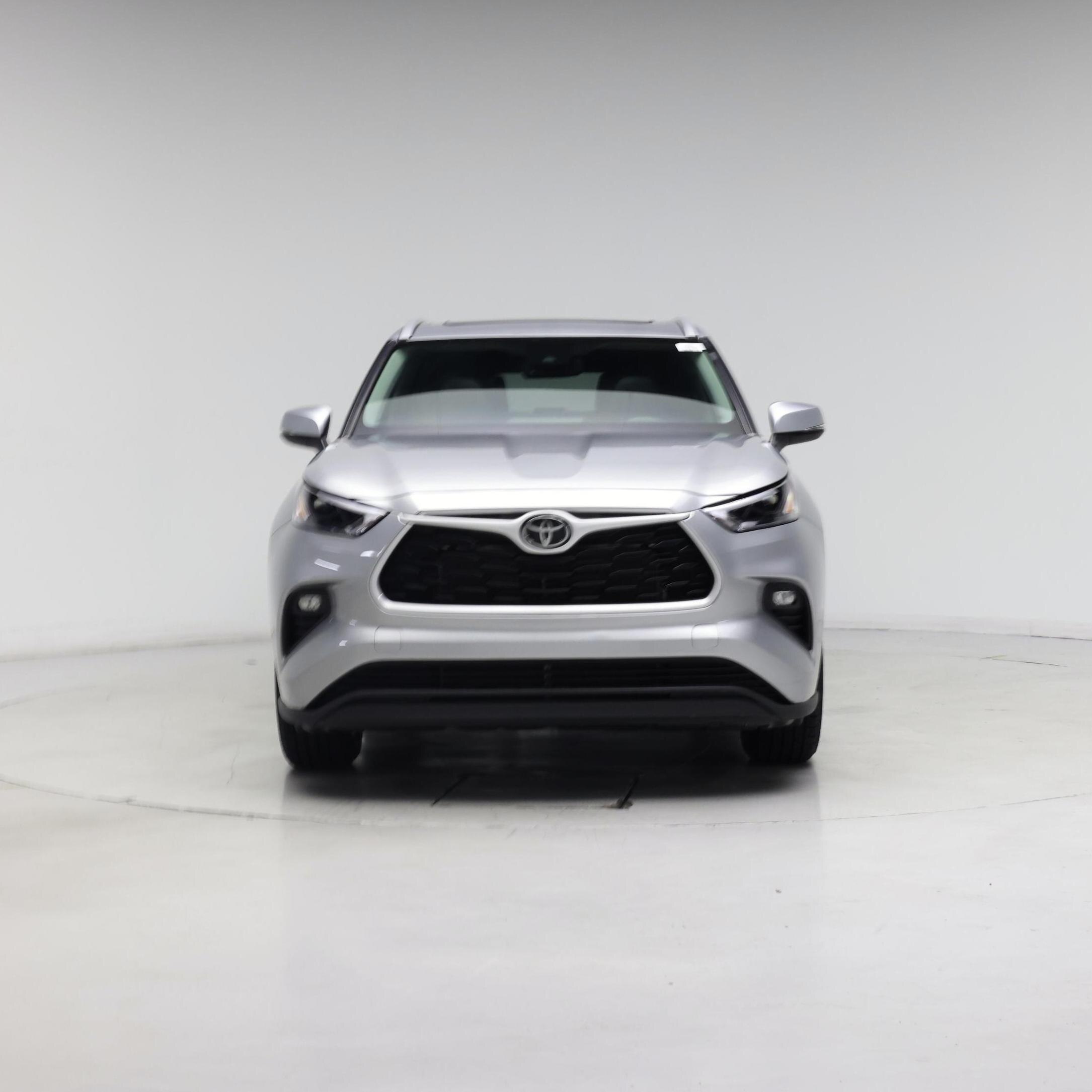 Thumbnail: 2023 Toyota Highlander - 5