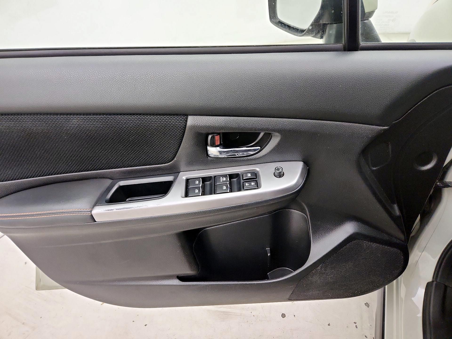 Thumbnail: 2017 Subaru Crosstrek - 12