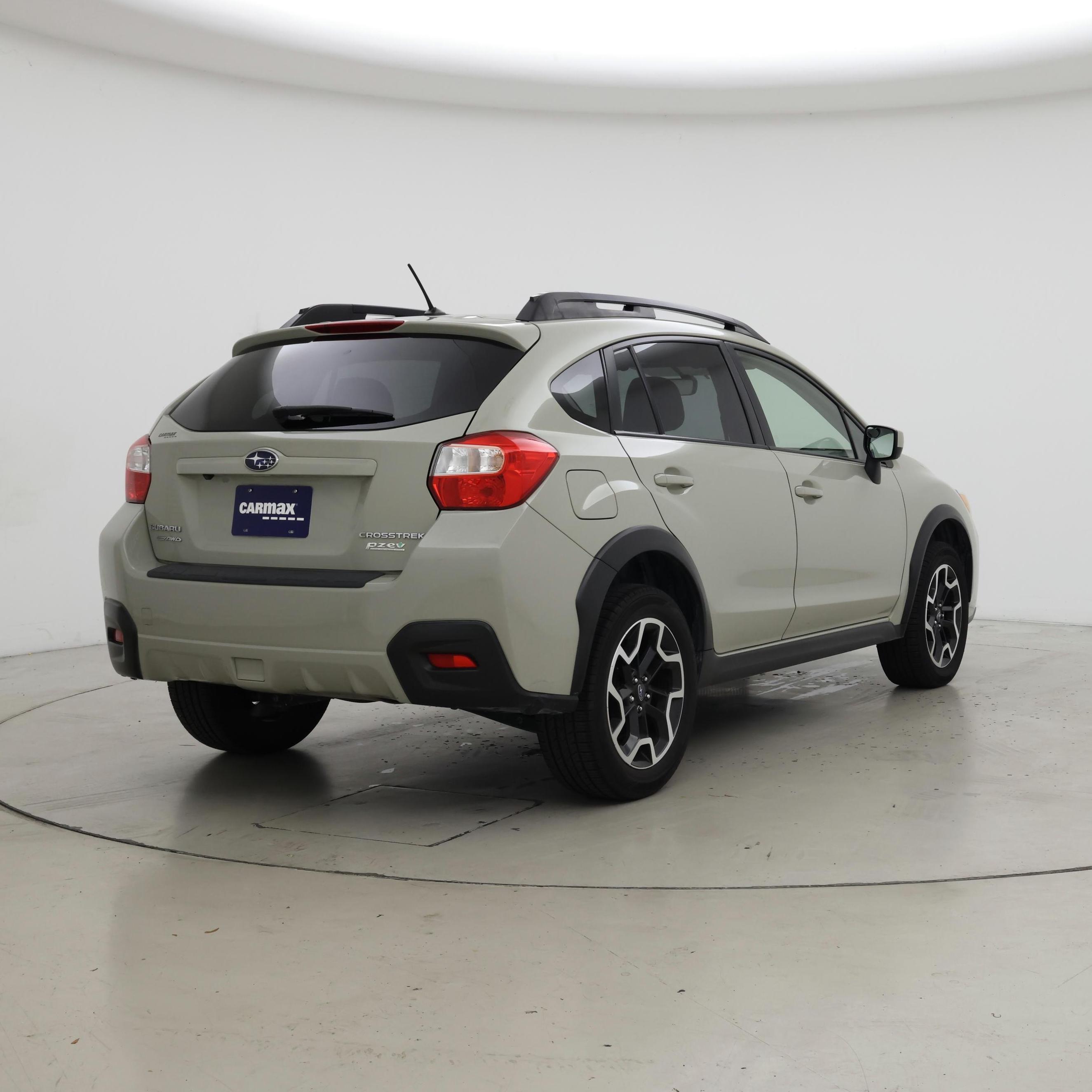 Thumbnail: 2017 Subaru Crosstrek - 8