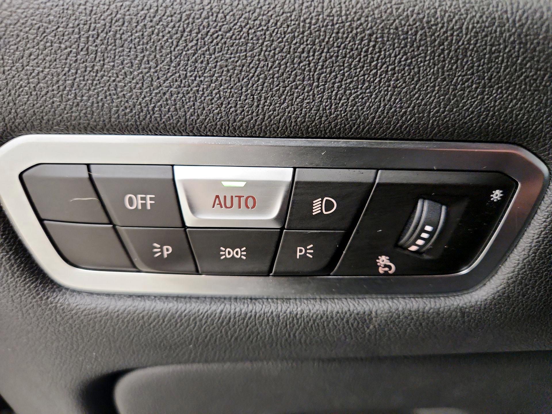 Thumbnail: 2022 BMW X5 - 13