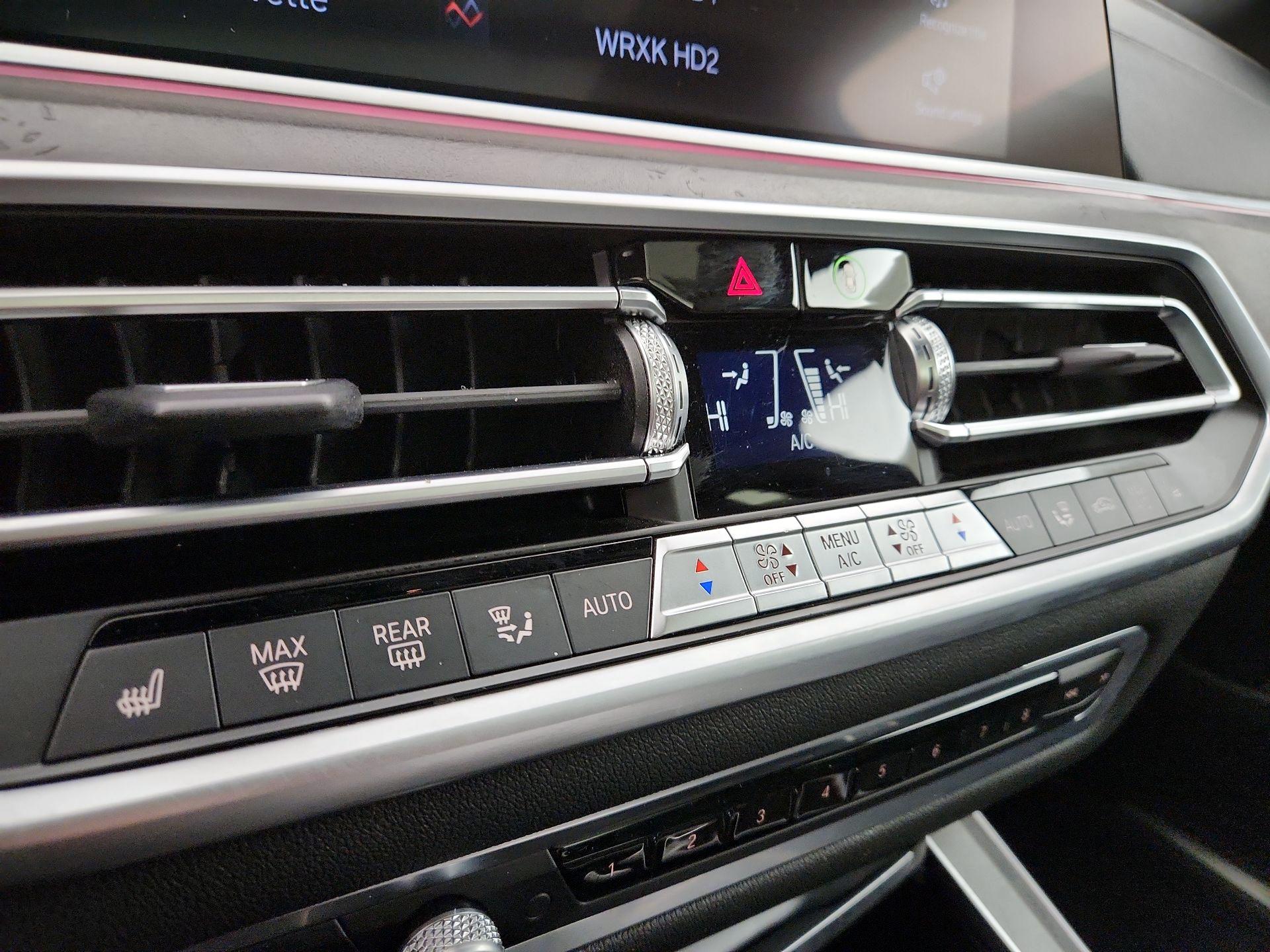 Thumbnail: 2022 BMW X5 - 16