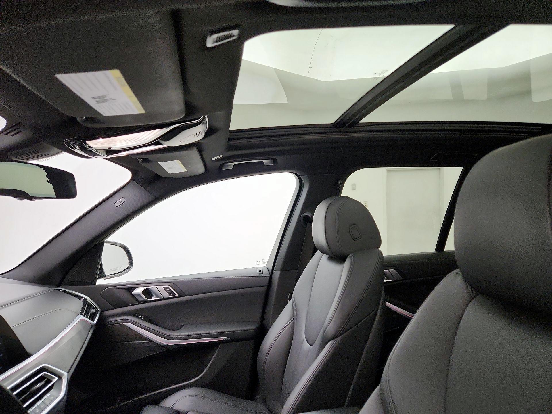 Thumbnail: 2022 BMW X5 - 19