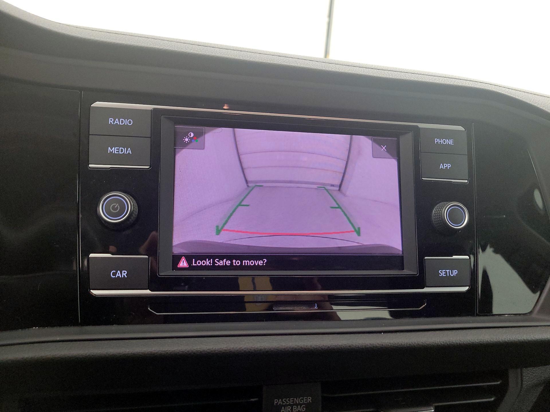 Thumbnail: 2019 Volkswagen Jetta - 14