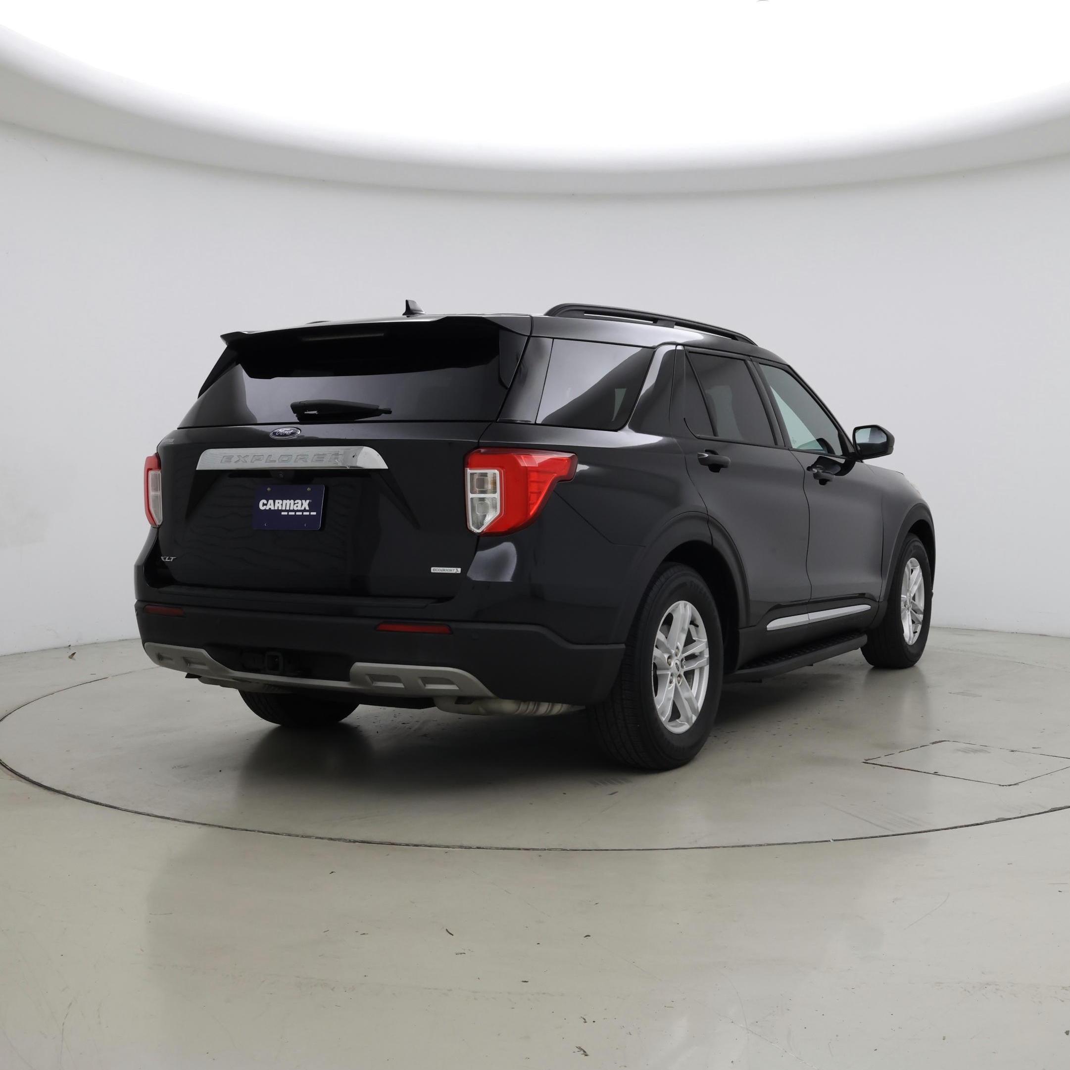 Thumbnail: 2020 Ford Explorer - 8