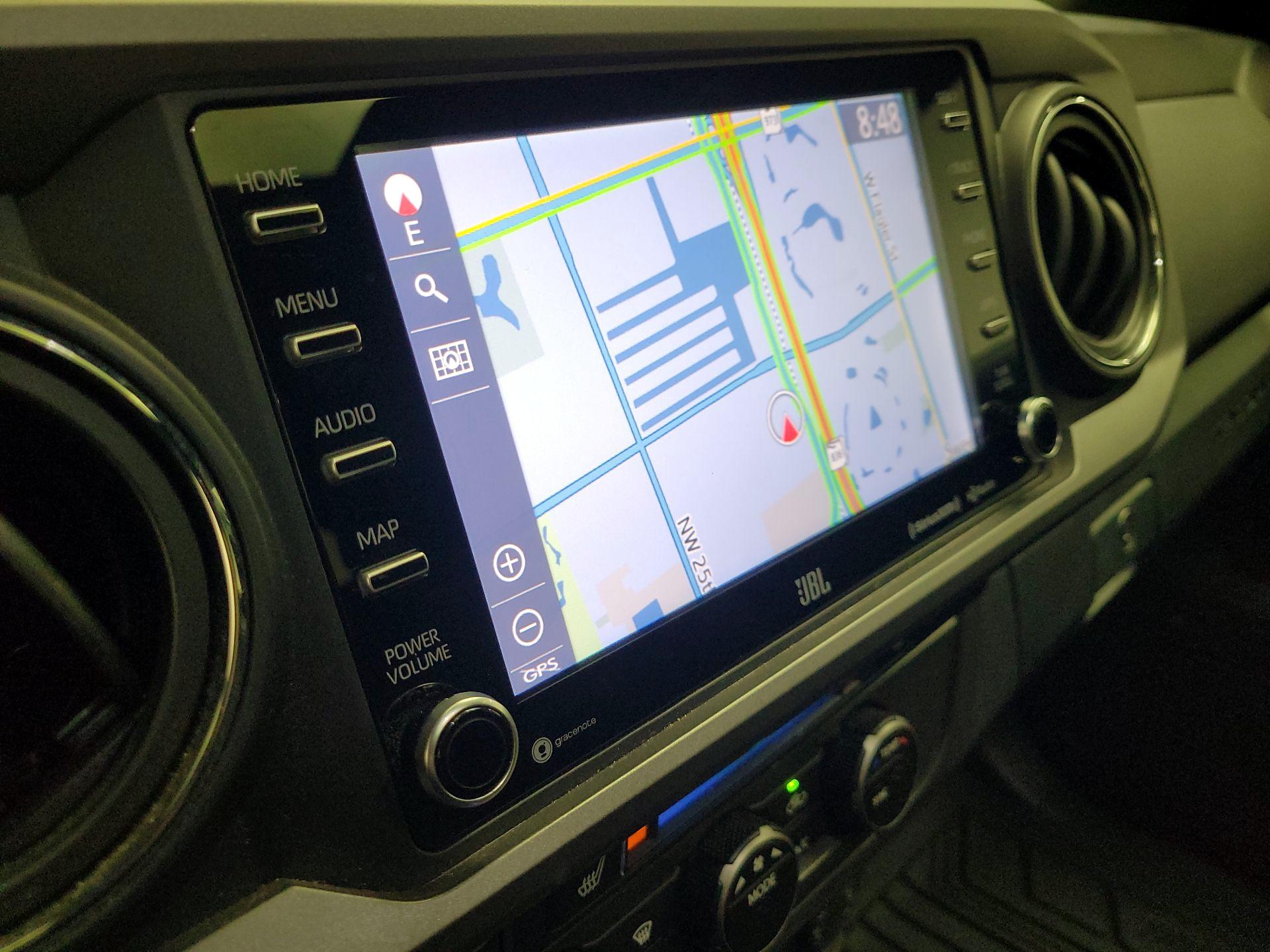 Thumbnail: 2022 Toyota Tacoma - 14