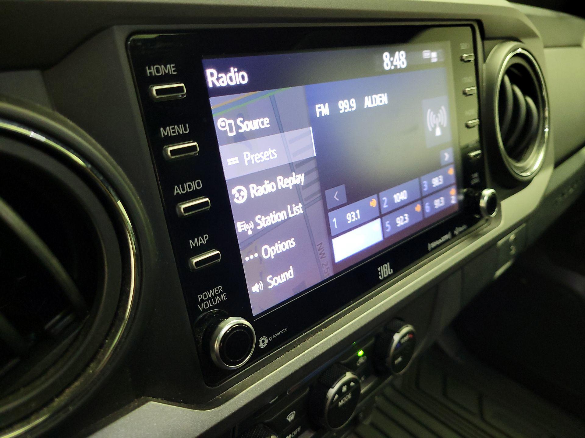 Thumbnail: 2022 Toyota Tacoma - 16