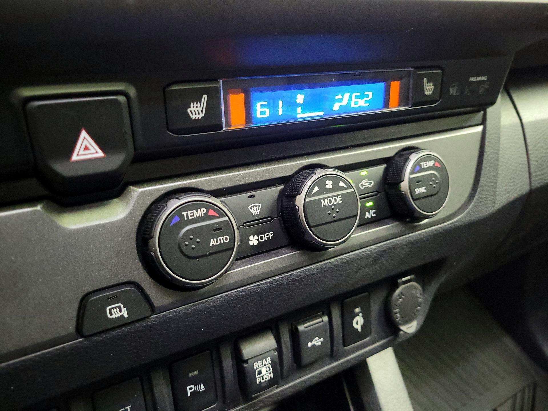 Thumbnail: 2022 Toyota Tacoma - 17