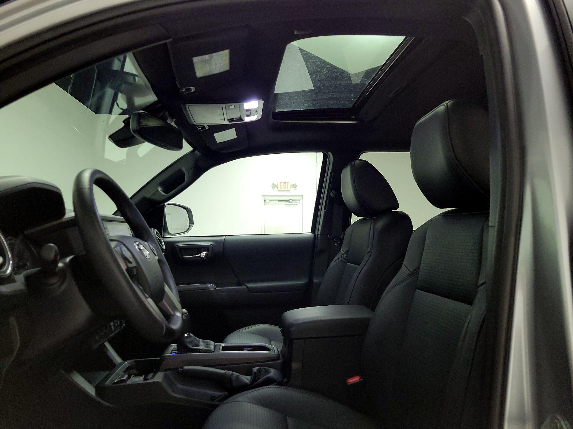 Thumbnail: 2022 Toyota Tacoma - 20