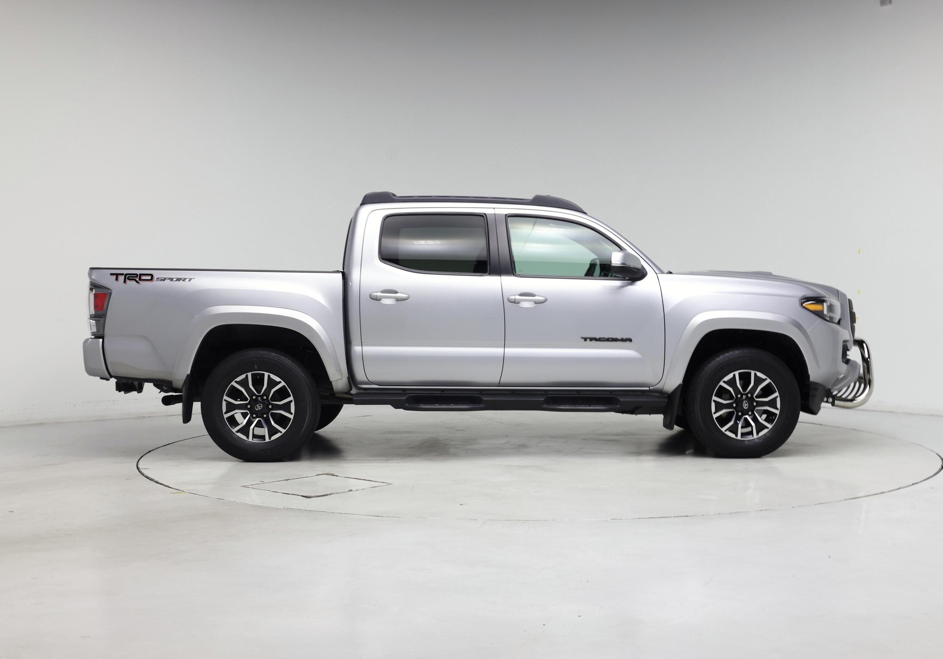 Thumbnail: 2022 Toyota Tacoma - 7