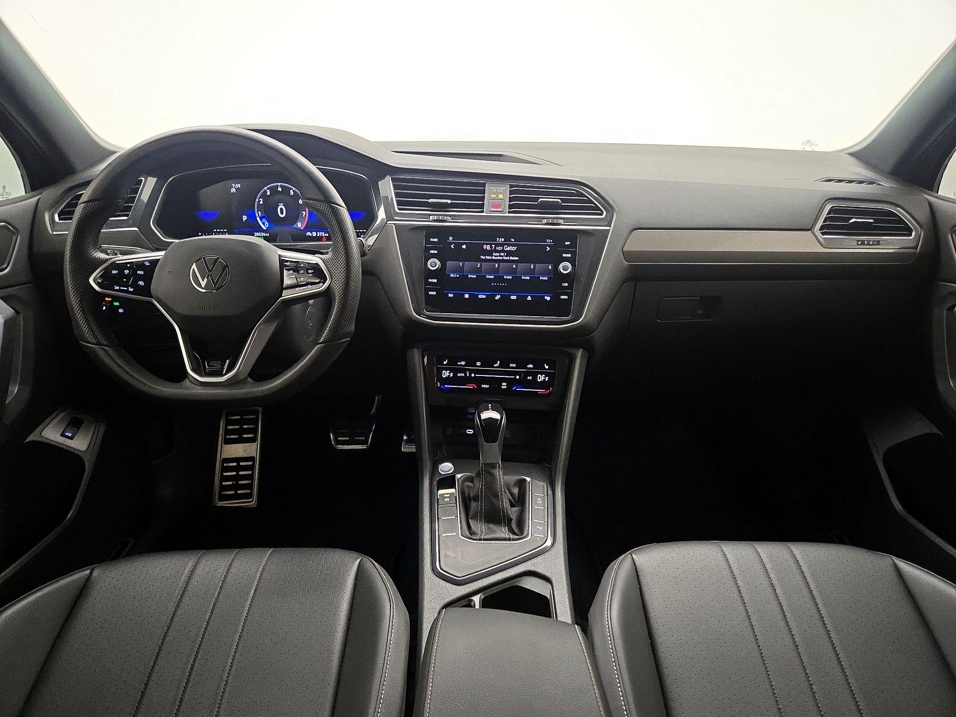 Thumbnail: 2024 Volkswagen Tiguan - 9