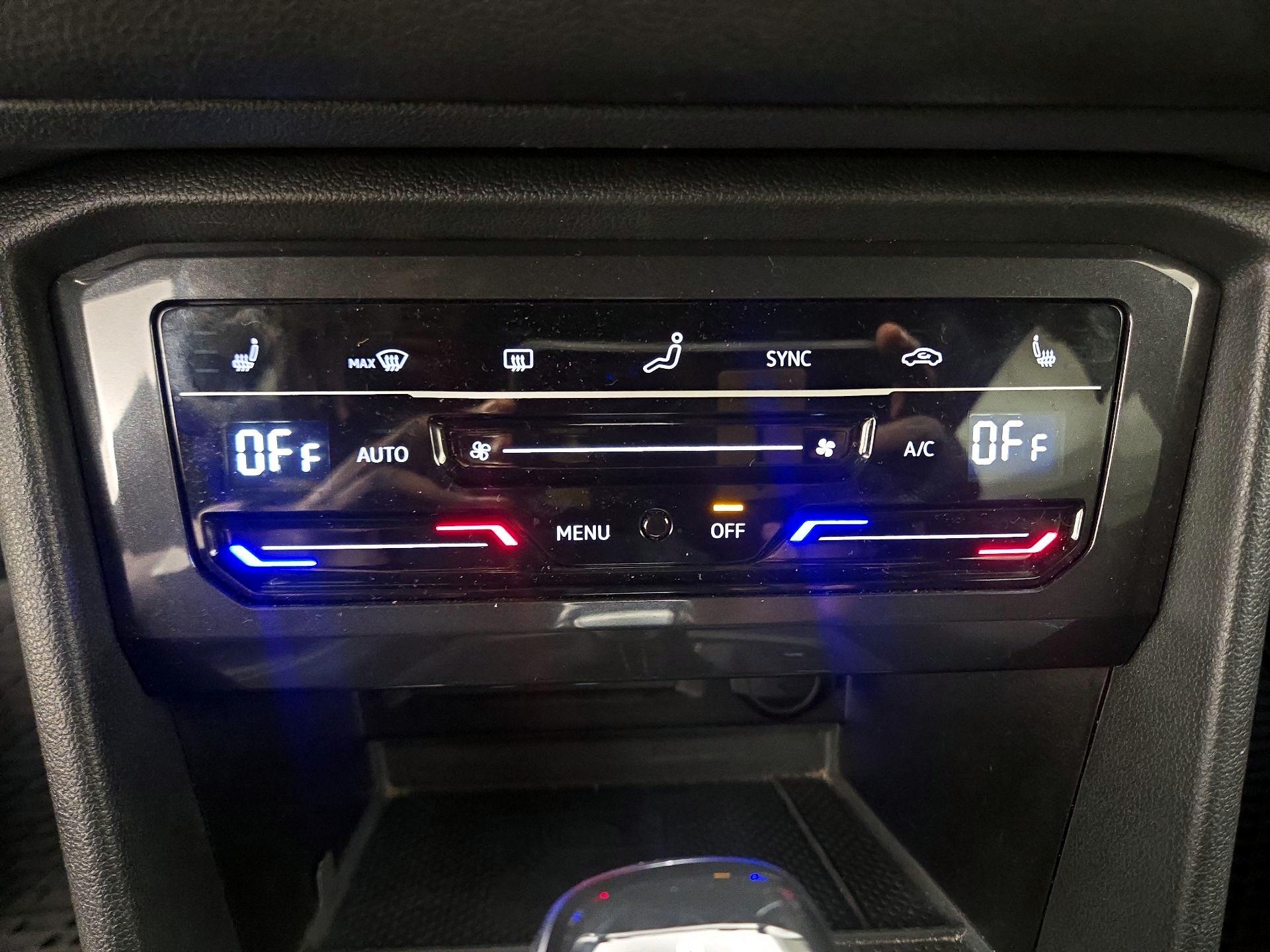 Thumbnail: 2024 Volkswagen Tiguan - 16