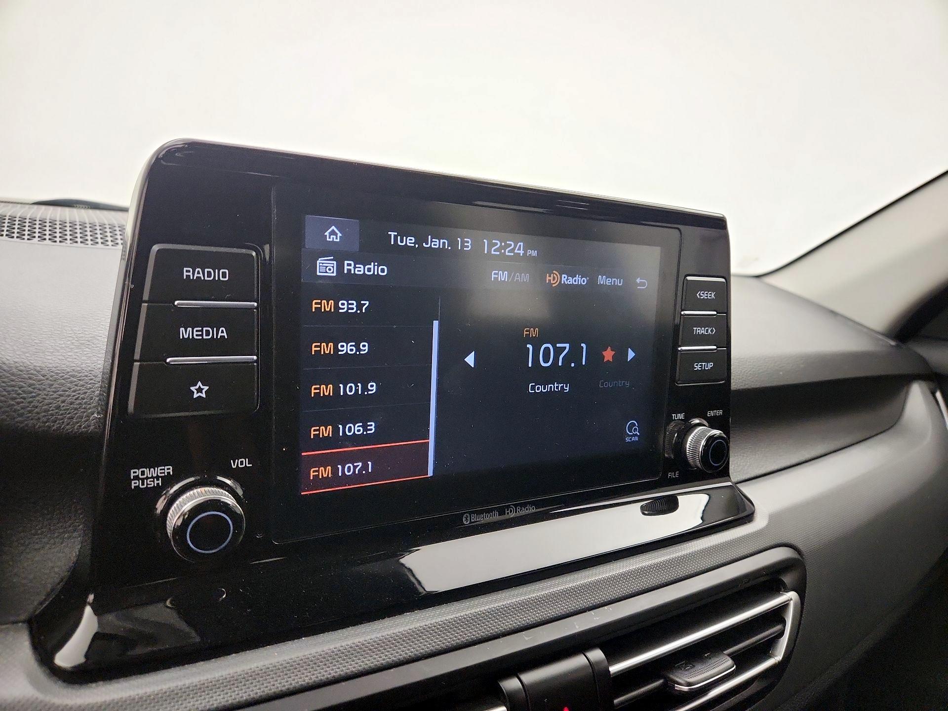 Thumbnail: 2023 Kia Seltos - 15