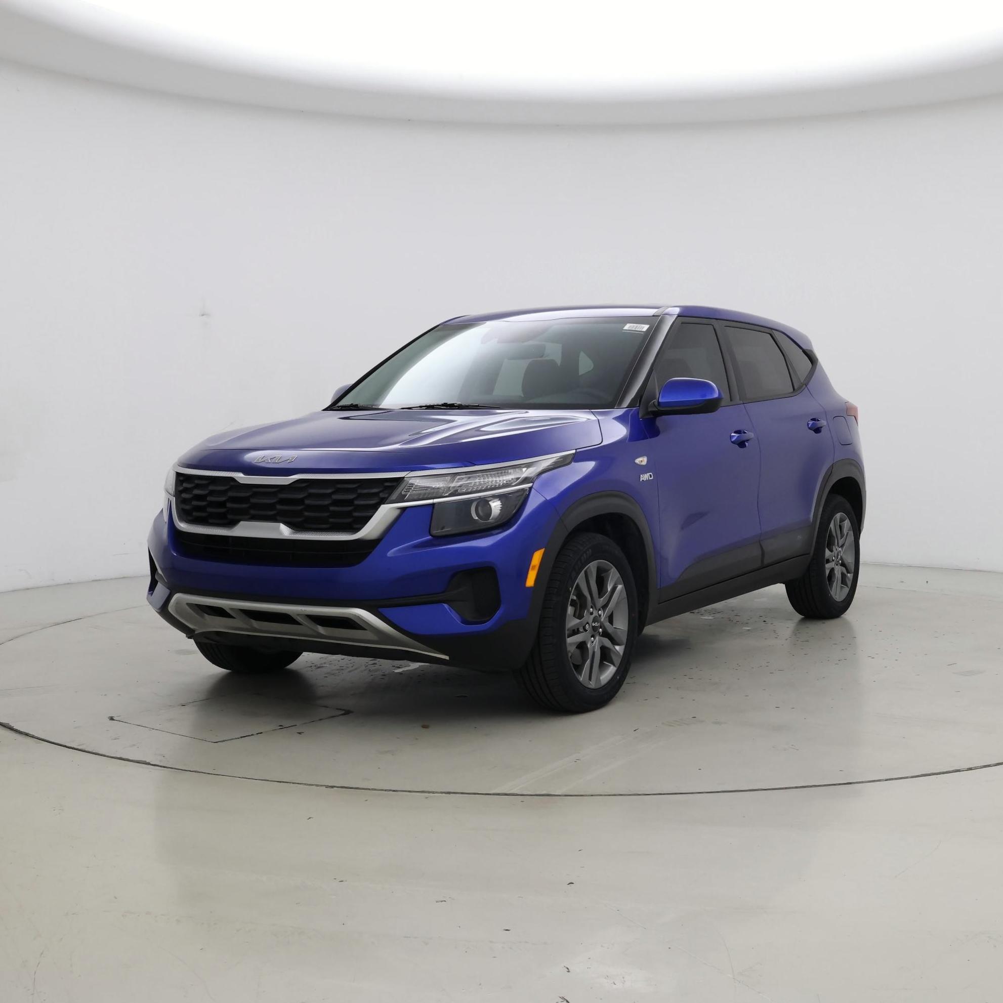 Thumbnail: 2023 Kia Seltos - 4