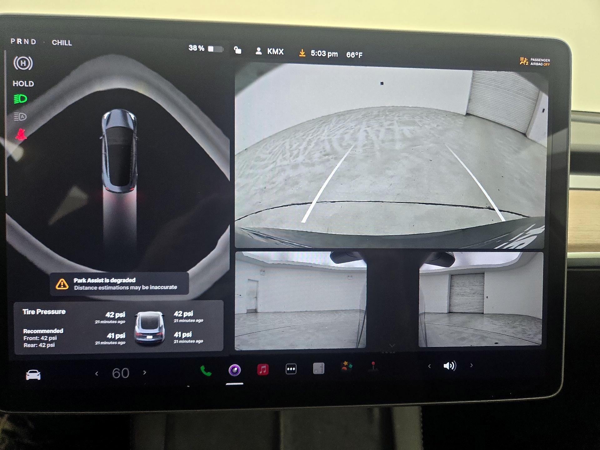 Thumbnail: 2023 Tesla Model 3 - 15