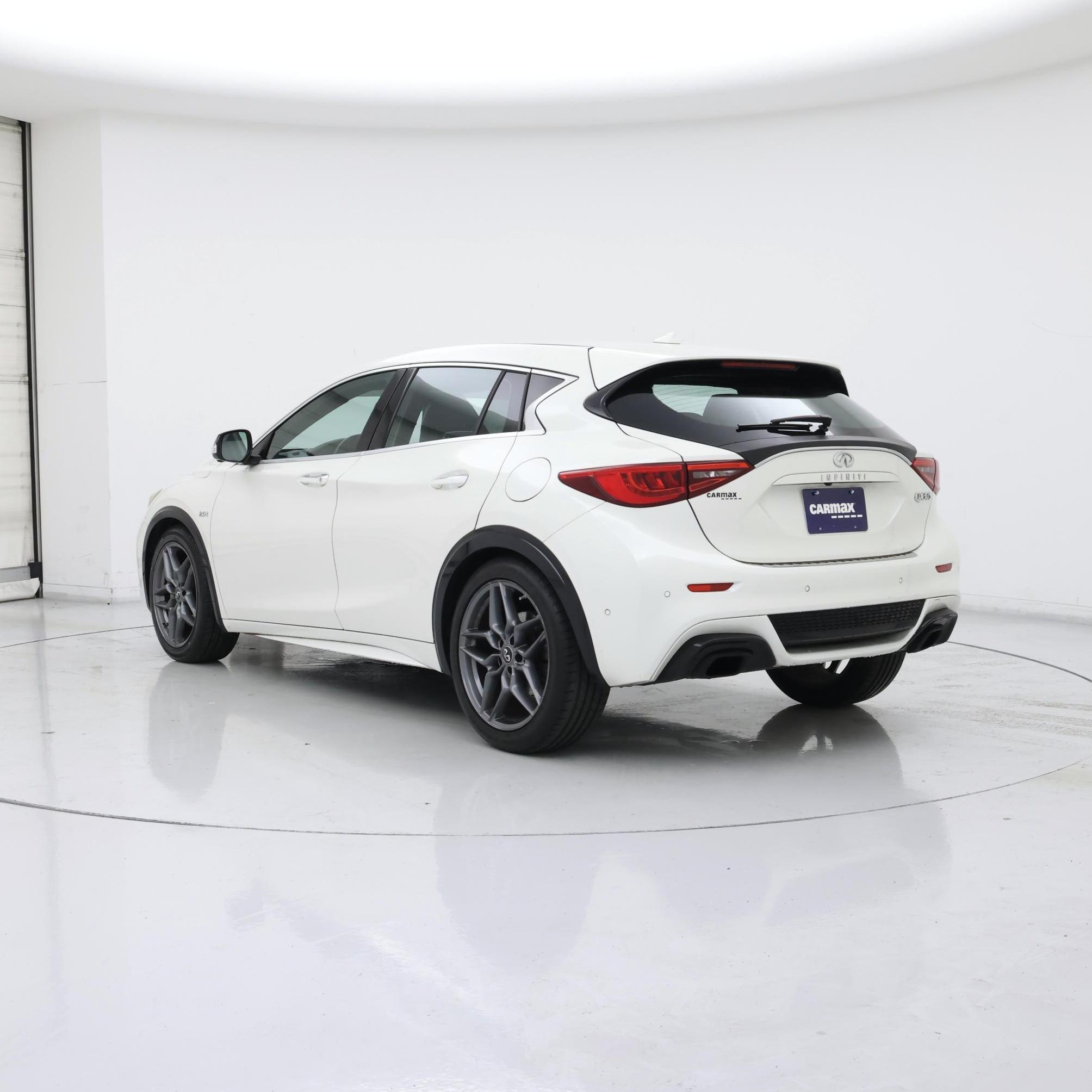 Thumbnail: 2018 INFINITI QX30 - 2