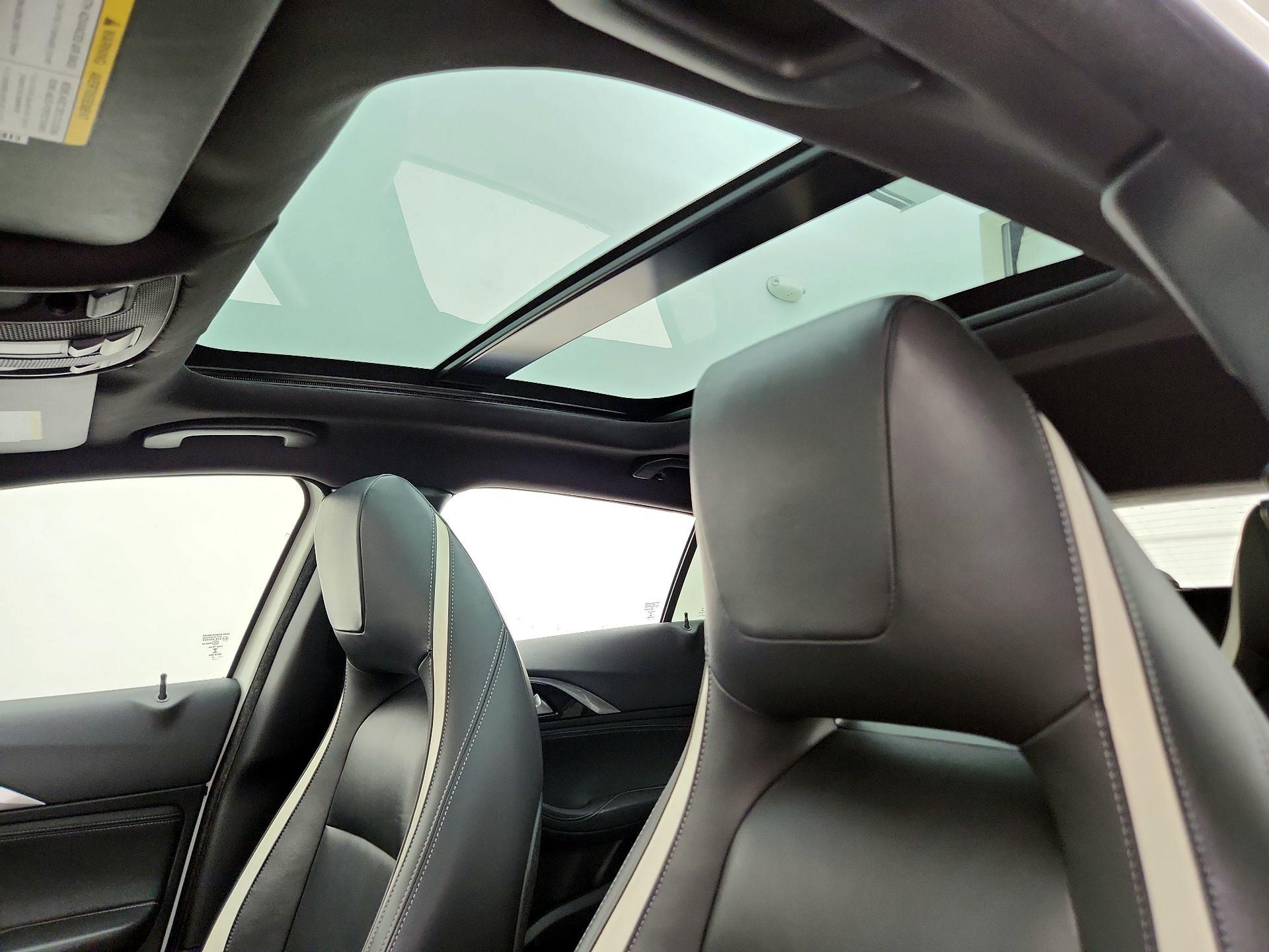 Thumbnail: 2018 INFINITI QX30 - 20