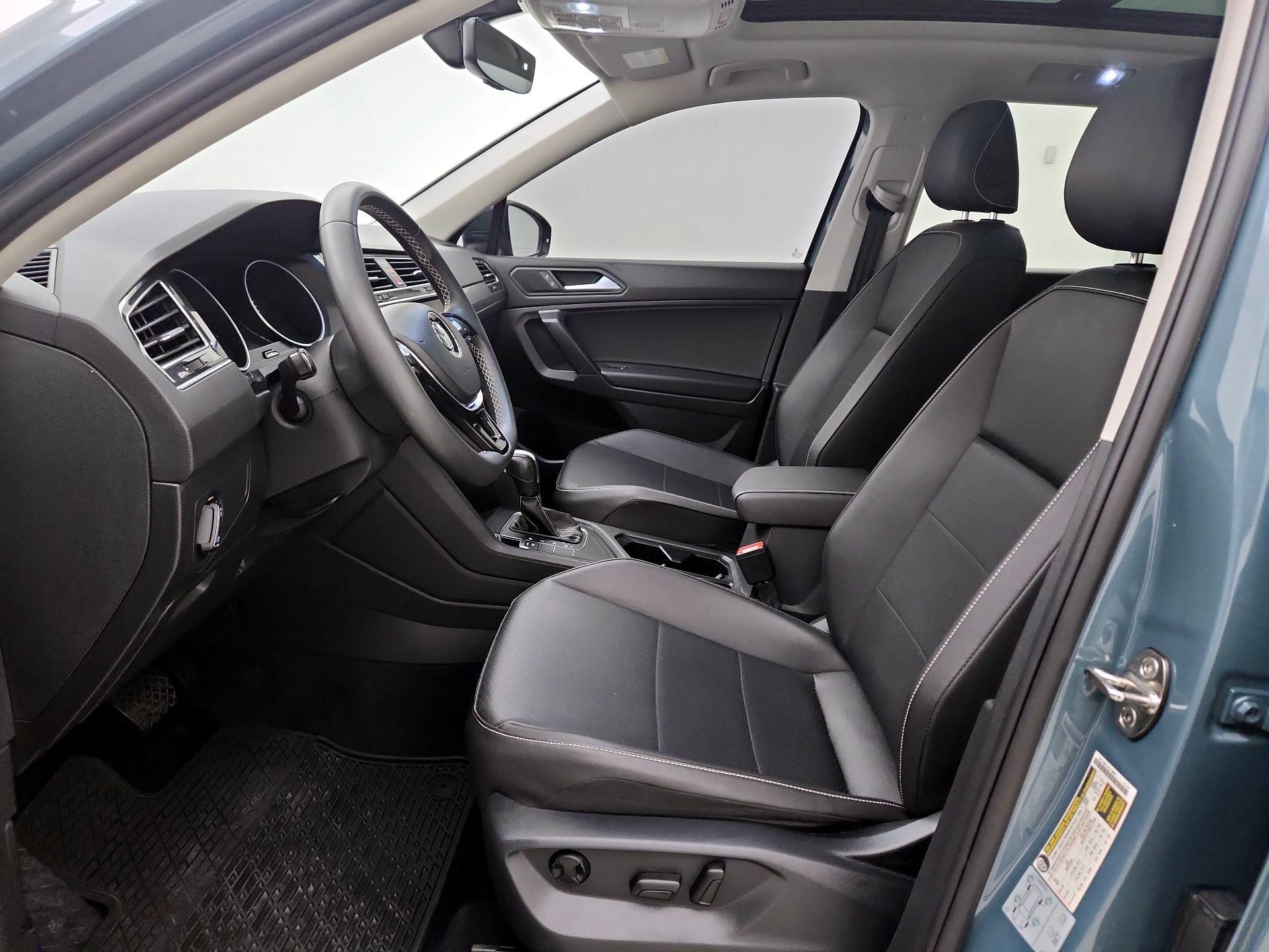 Thumbnail: 2021 Volkswagen Tiguan - 11