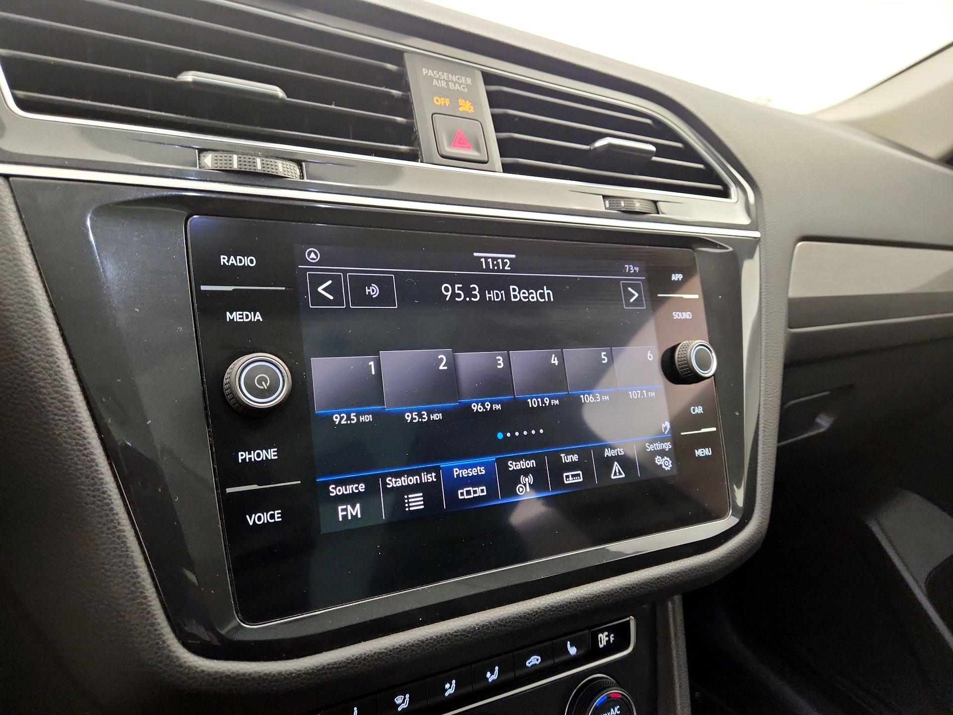 Thumbnail: 2021 Volkswagen Tiguan - 15