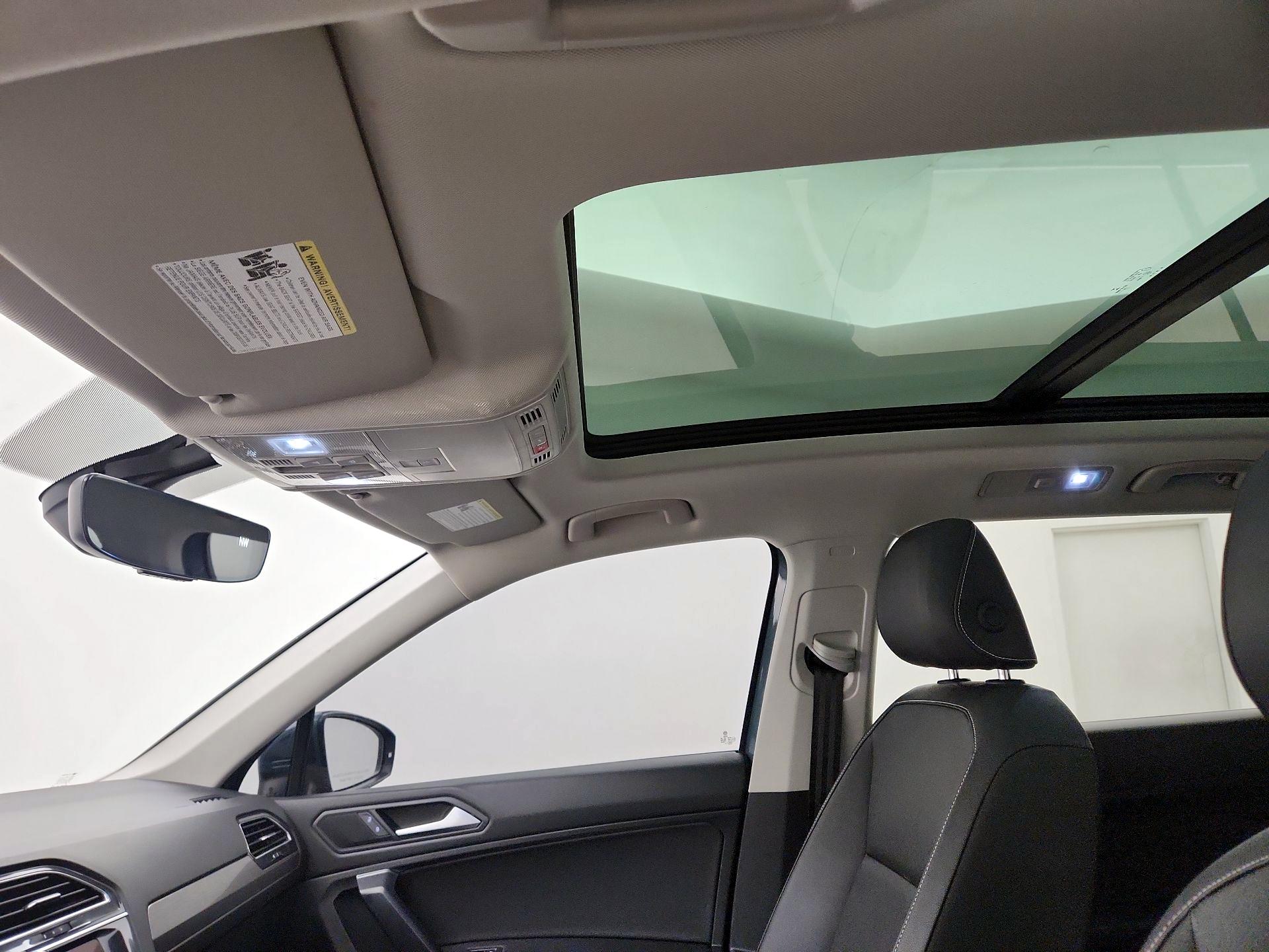 Thumbnail: 2021 Volkswagen Tiguan - 19