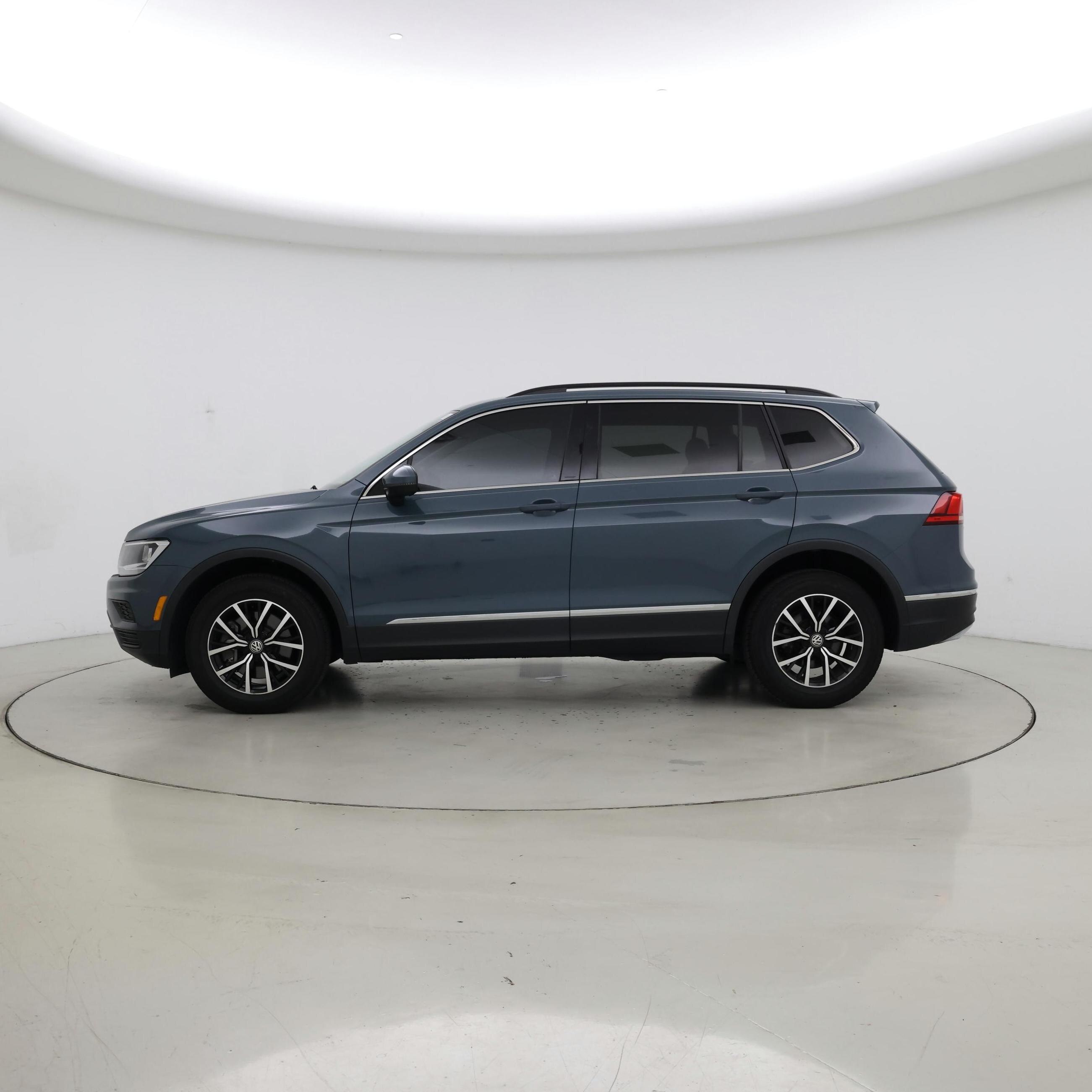 Thumbnail: 2021 Volkswagen Tiguan - 3