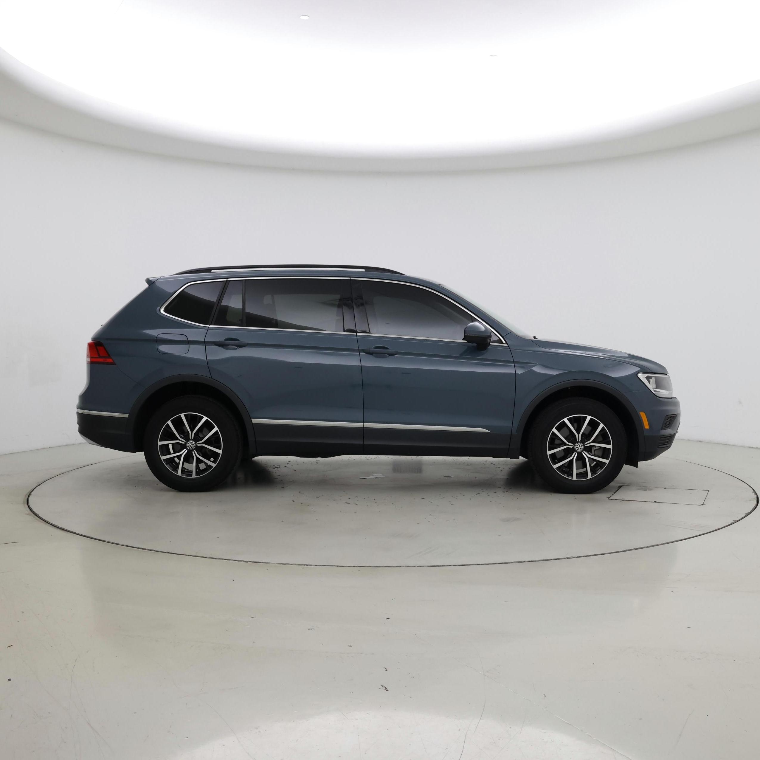 Thumbnail: 2021 Volkswagen Tiguan - 7
