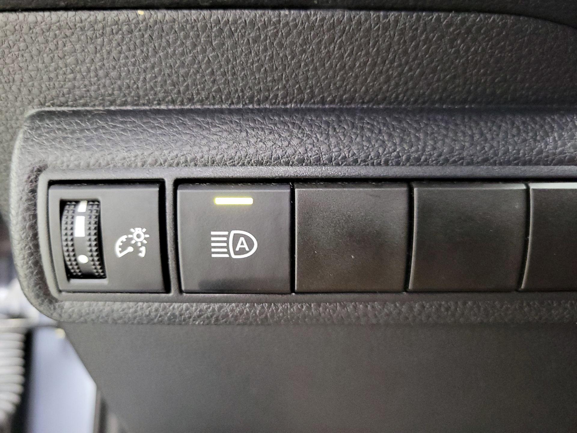 Thumbnail: 2020 Toyota Corolla - 13