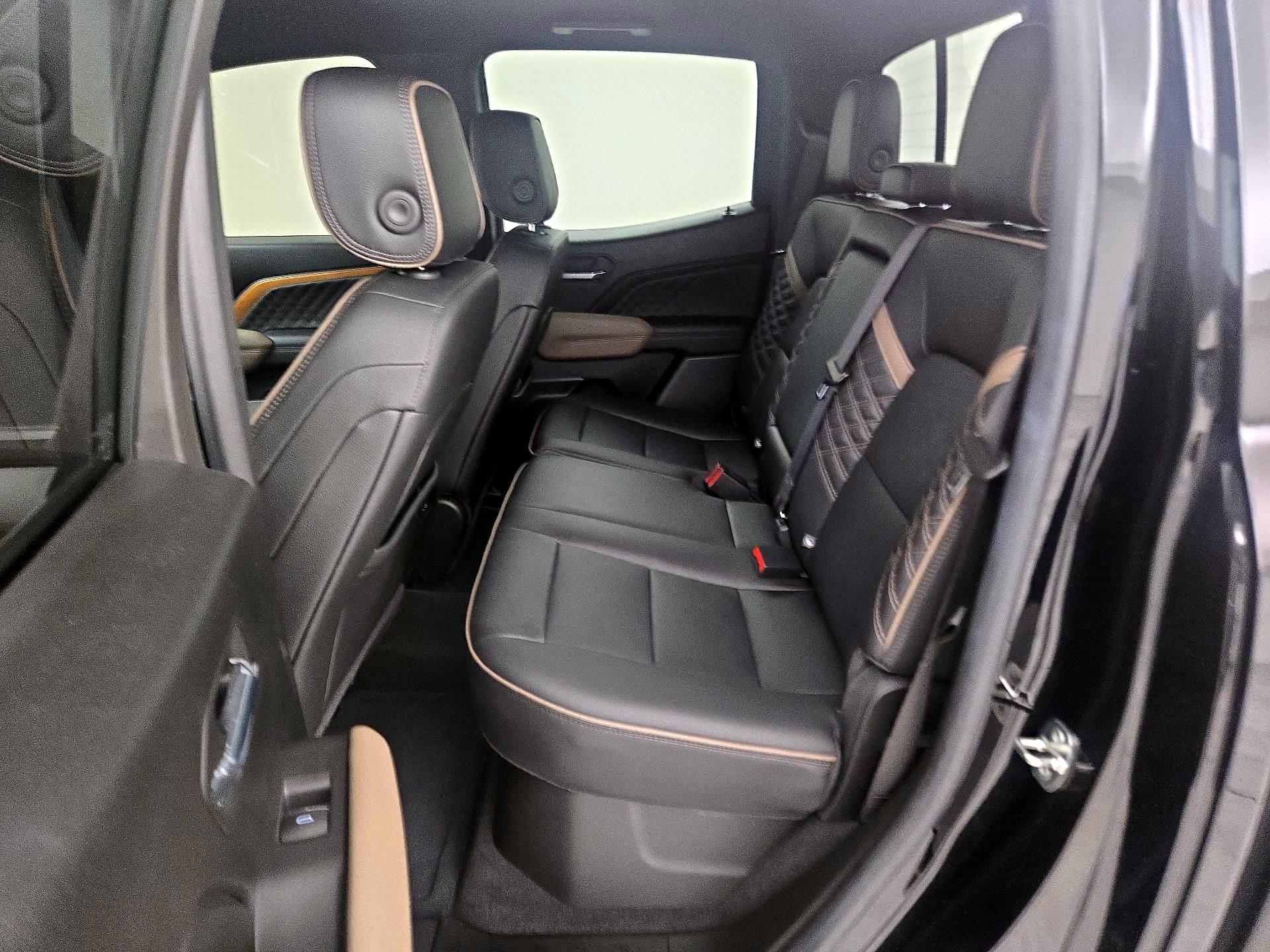 Thumbnail: 2023 GMC Canyon - 20