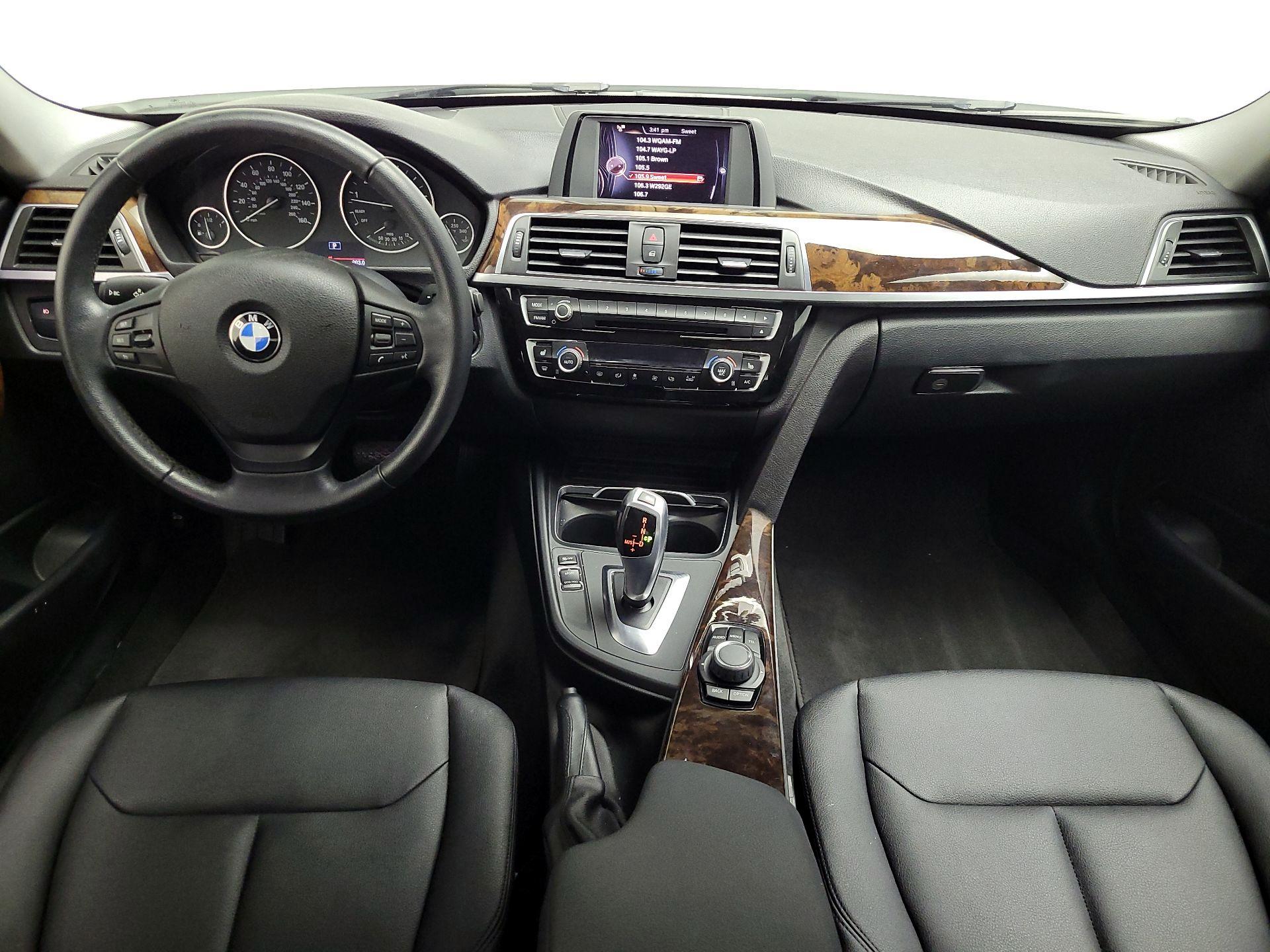 Thumbnail: 2016 BMW 3 Series - 9