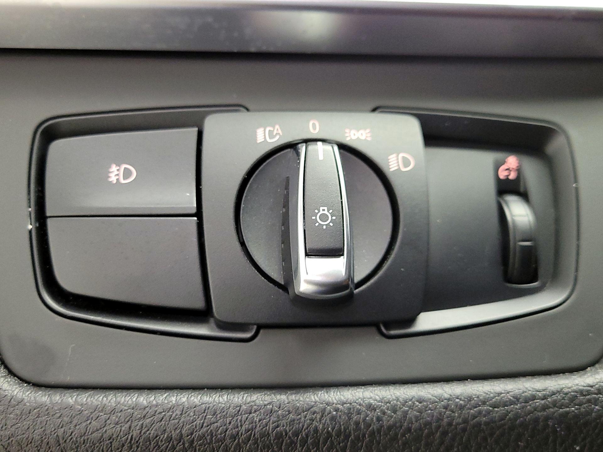 Thumbnail: 2016 BMW 3 Series - 13