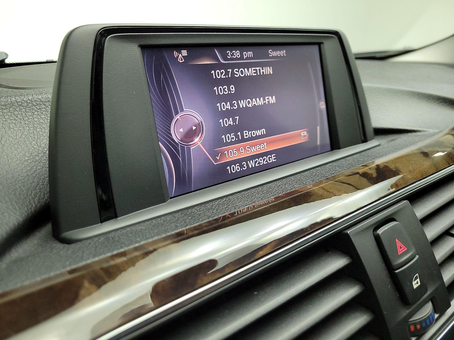 Thumbnail: 2016 BMW 3 Series - 14