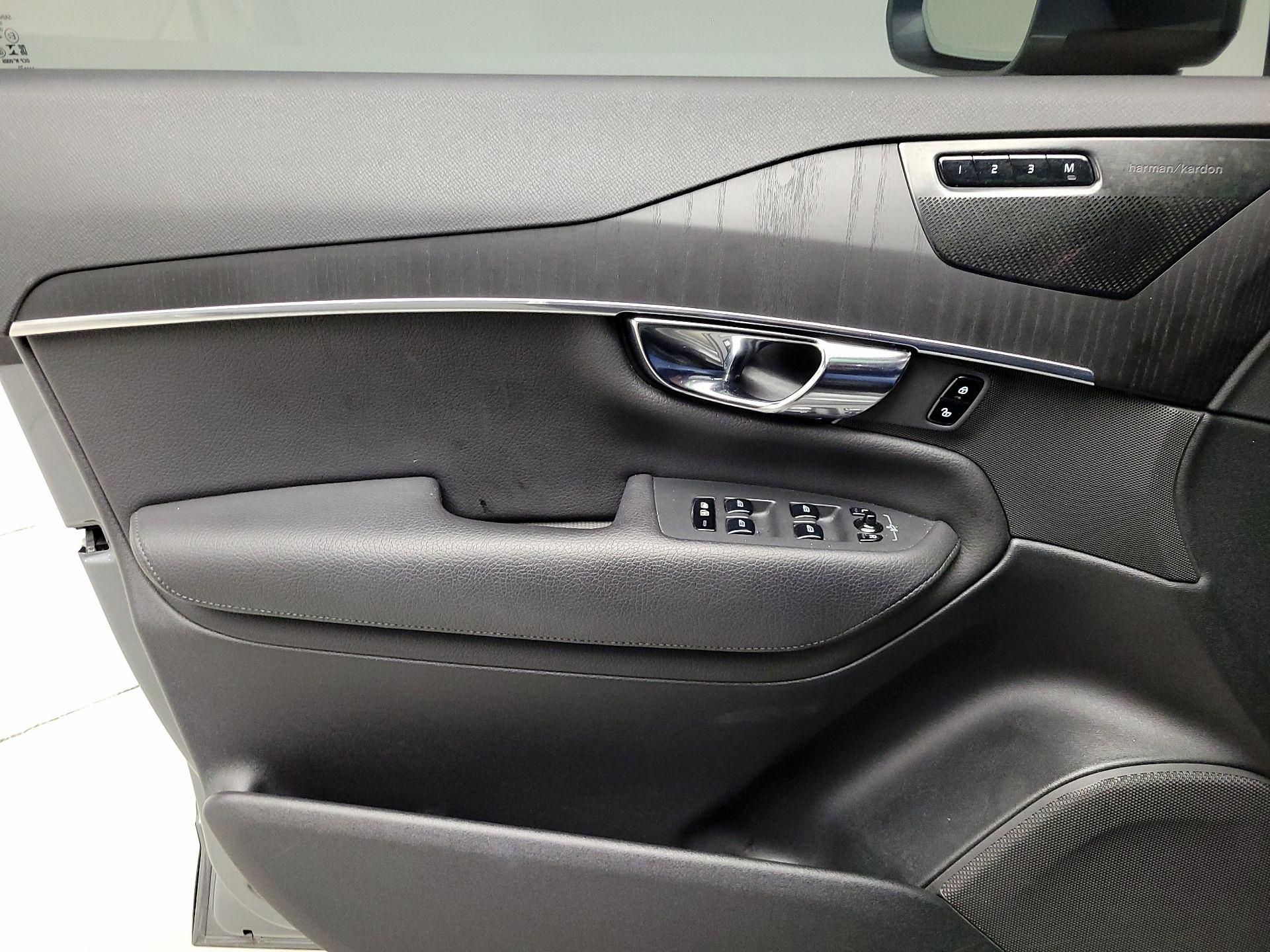 Thumbnail: 2020 Volvo XC90 - 12