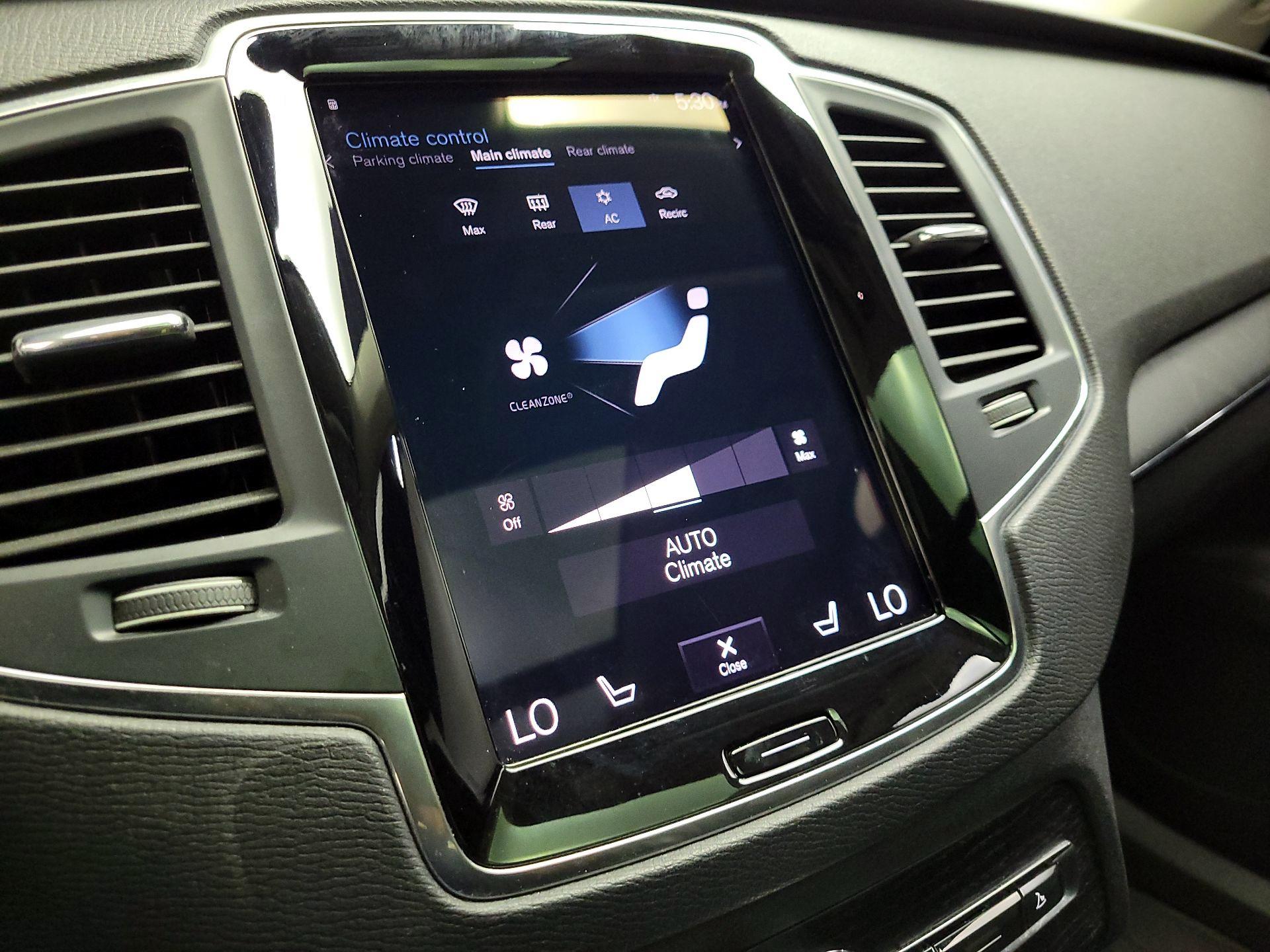 Thumbnail: 2020 Volvo XC90 - 17