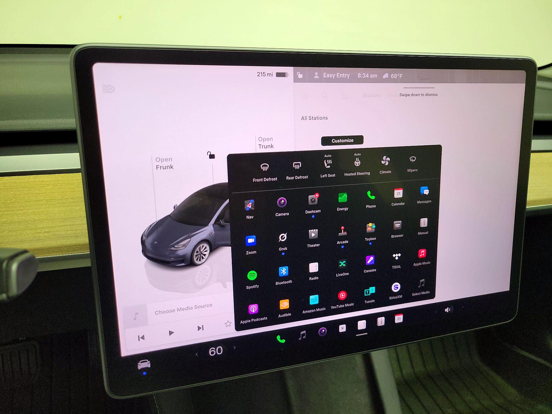 Thumbnail: 2022 Tesla Model 3 - 15
