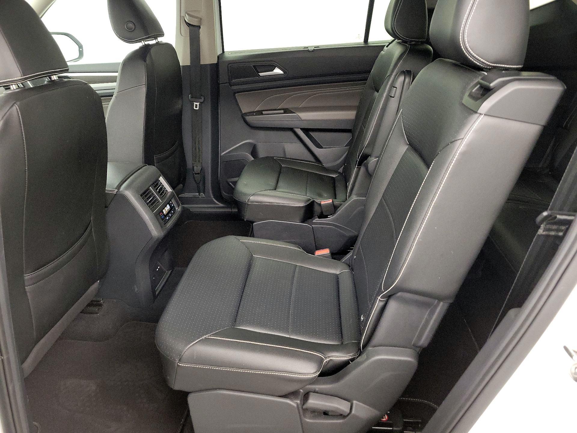 Thumbnail: 2023 Volkswagen Atlas - 20