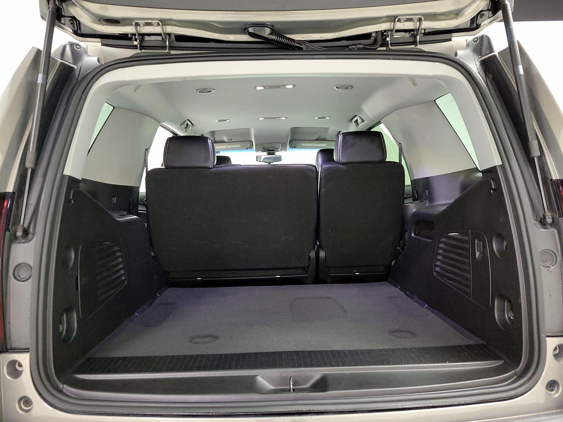 Thumbnail: 2019 Chevrolet Tahoe - 20