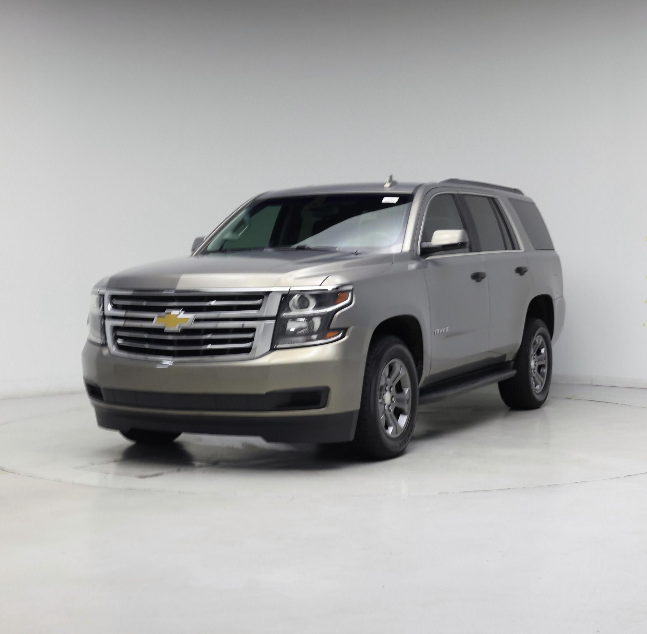 Thumbnail: 2019 Chevrolet Tahoe - 4