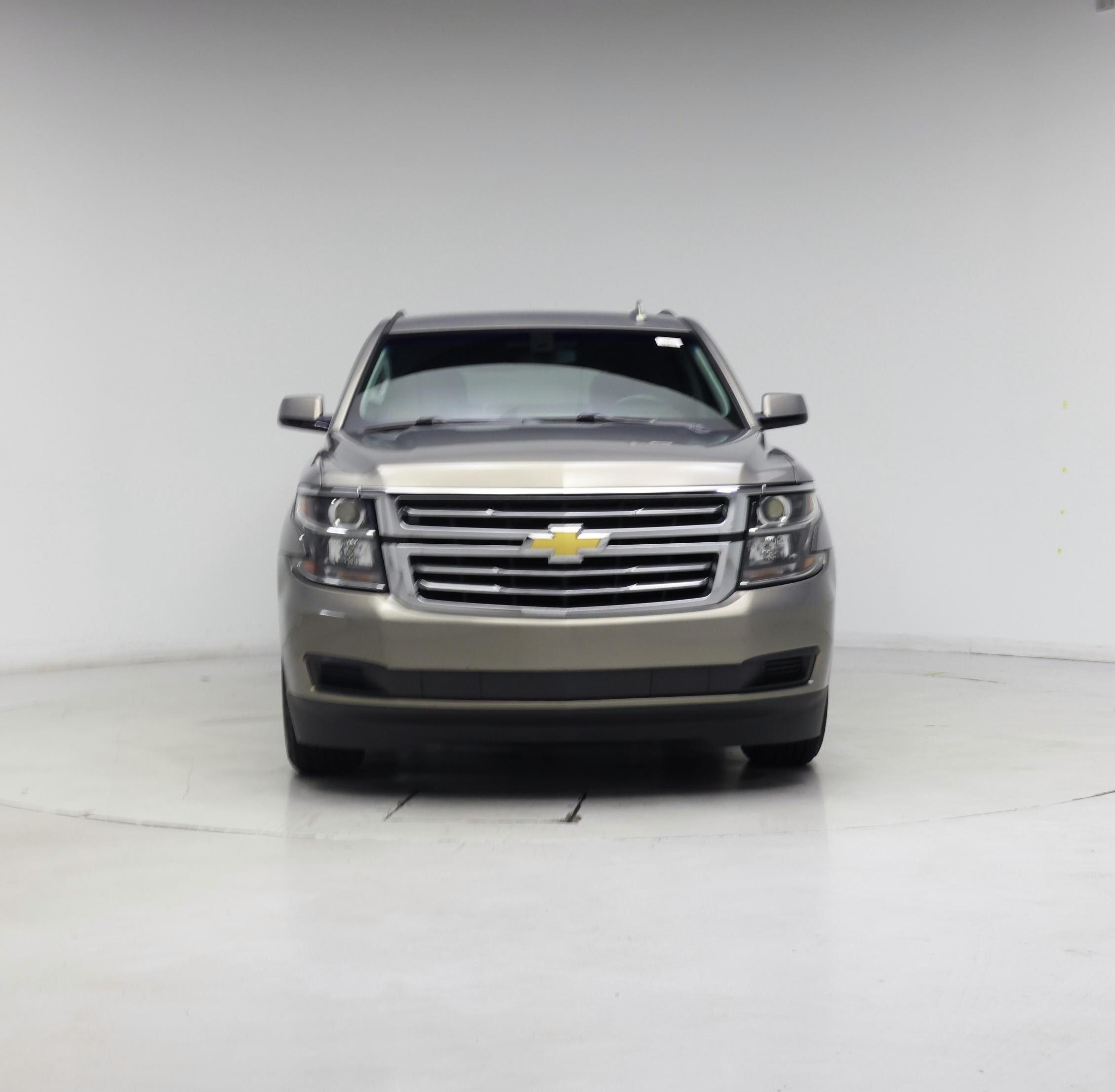 Thumbnail: 2019 Chevrolet Tahoe - 5