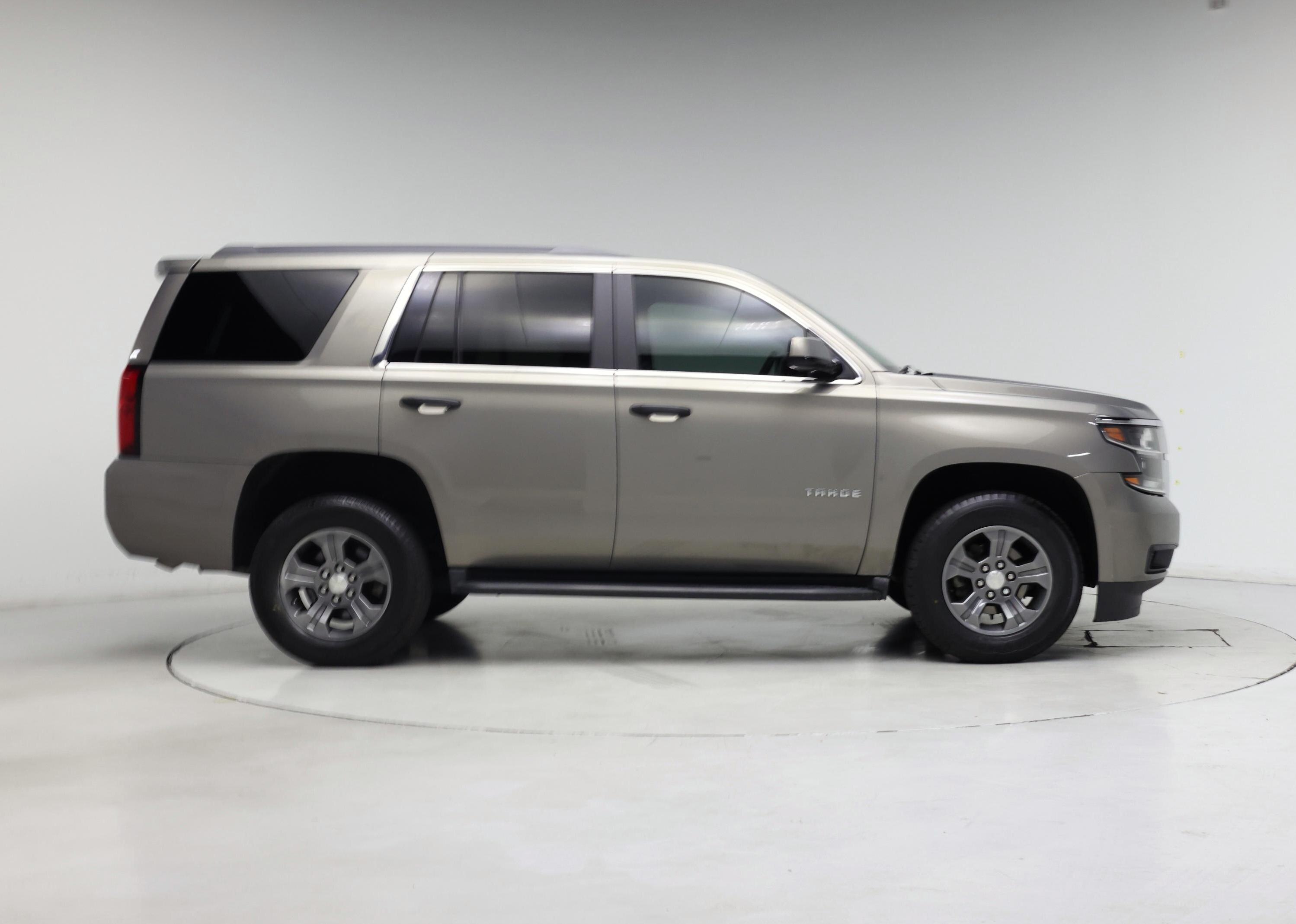 Thumbnail: 2019 Chevrolet Tahoe - 7
