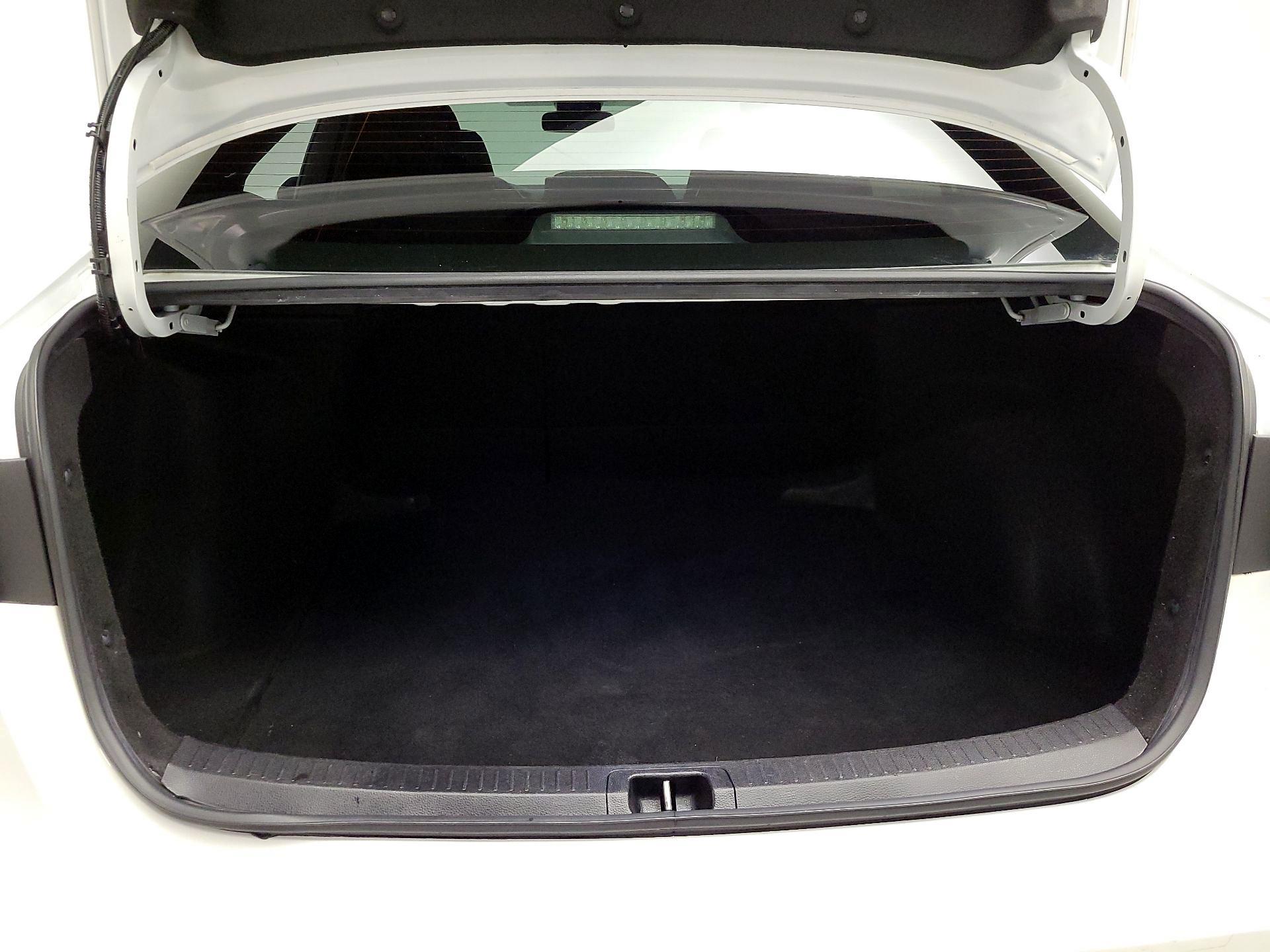 Thumbnail: 2022 Toyota Corolla - 20