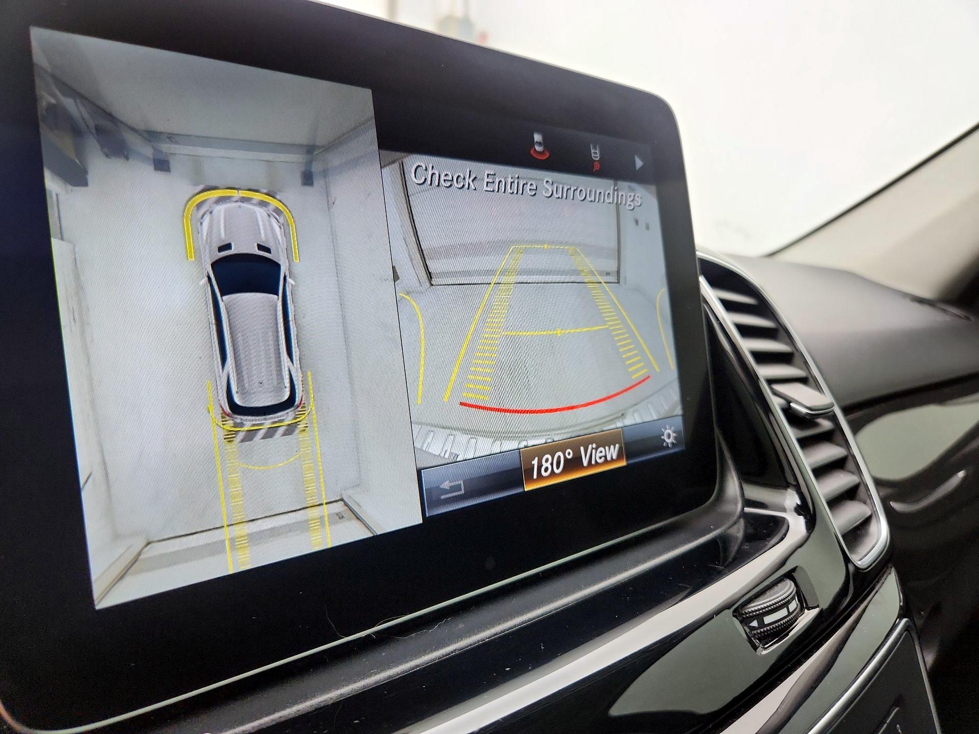 Thumbnail: 2016 Mercedes-Benz GLE - 15