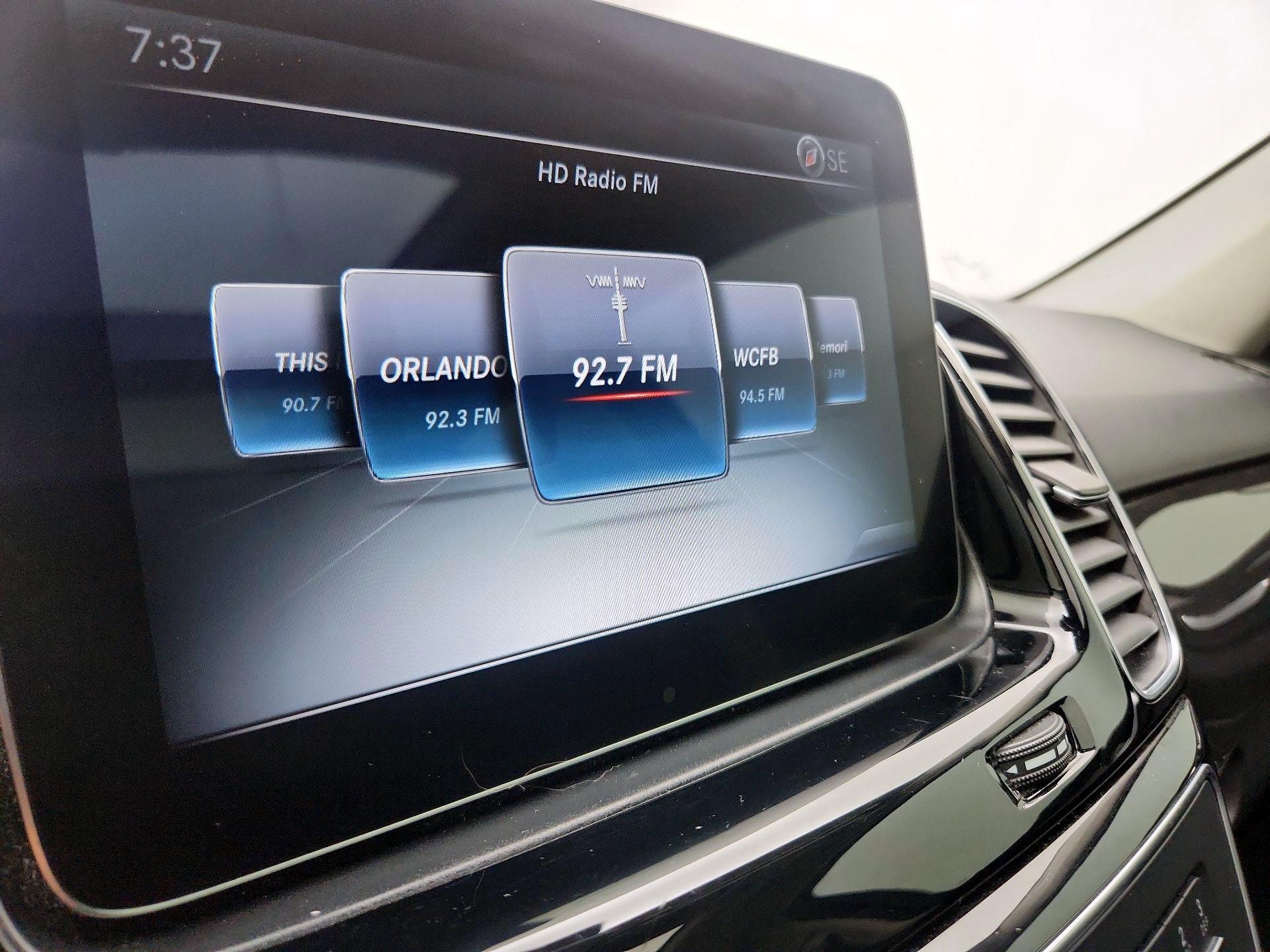 Thumbnail: 2016 Mercedes-Benz GLE - 16