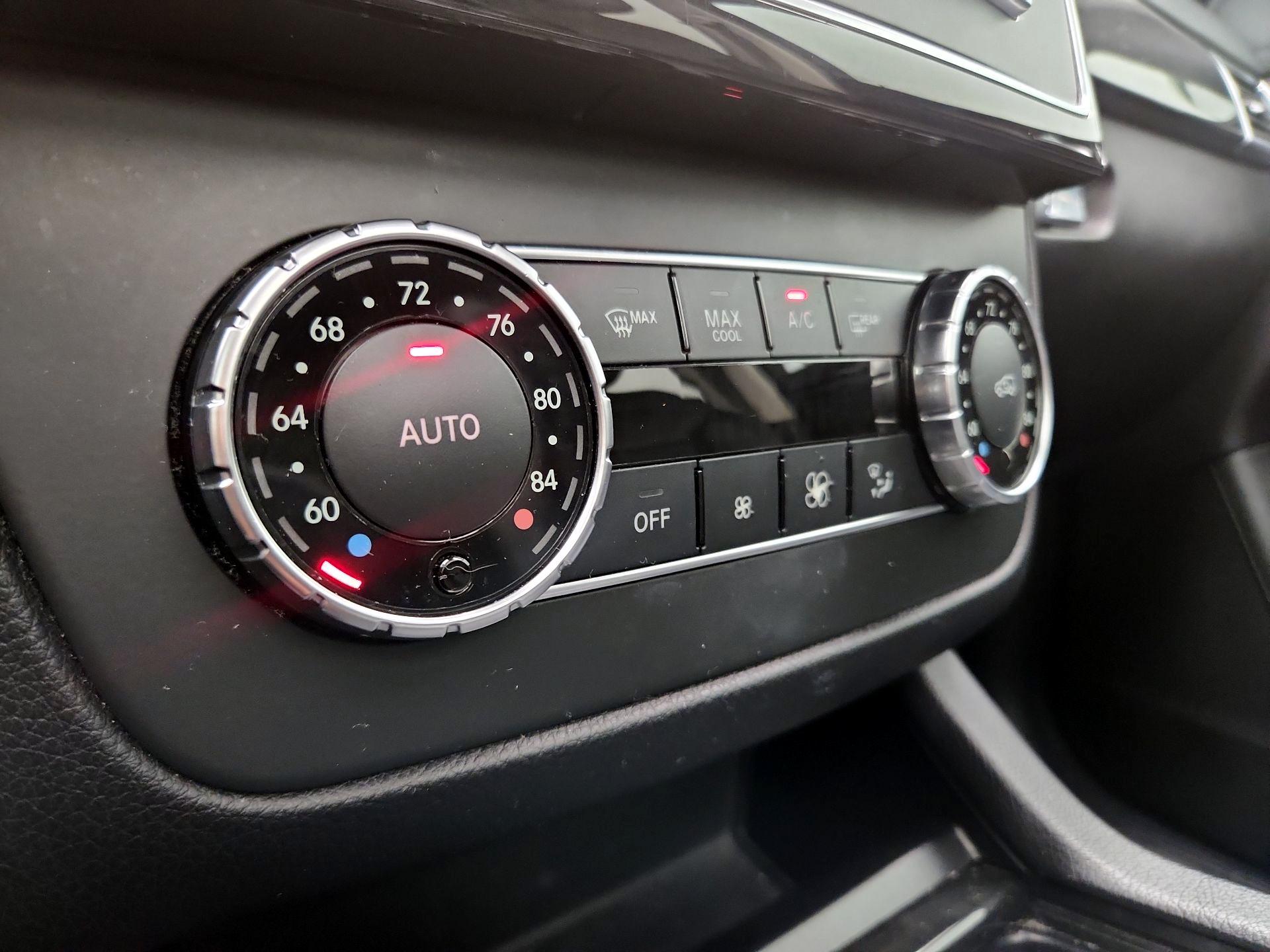 Thumbnail: 2016 Mercedes-Benz GLE - 17