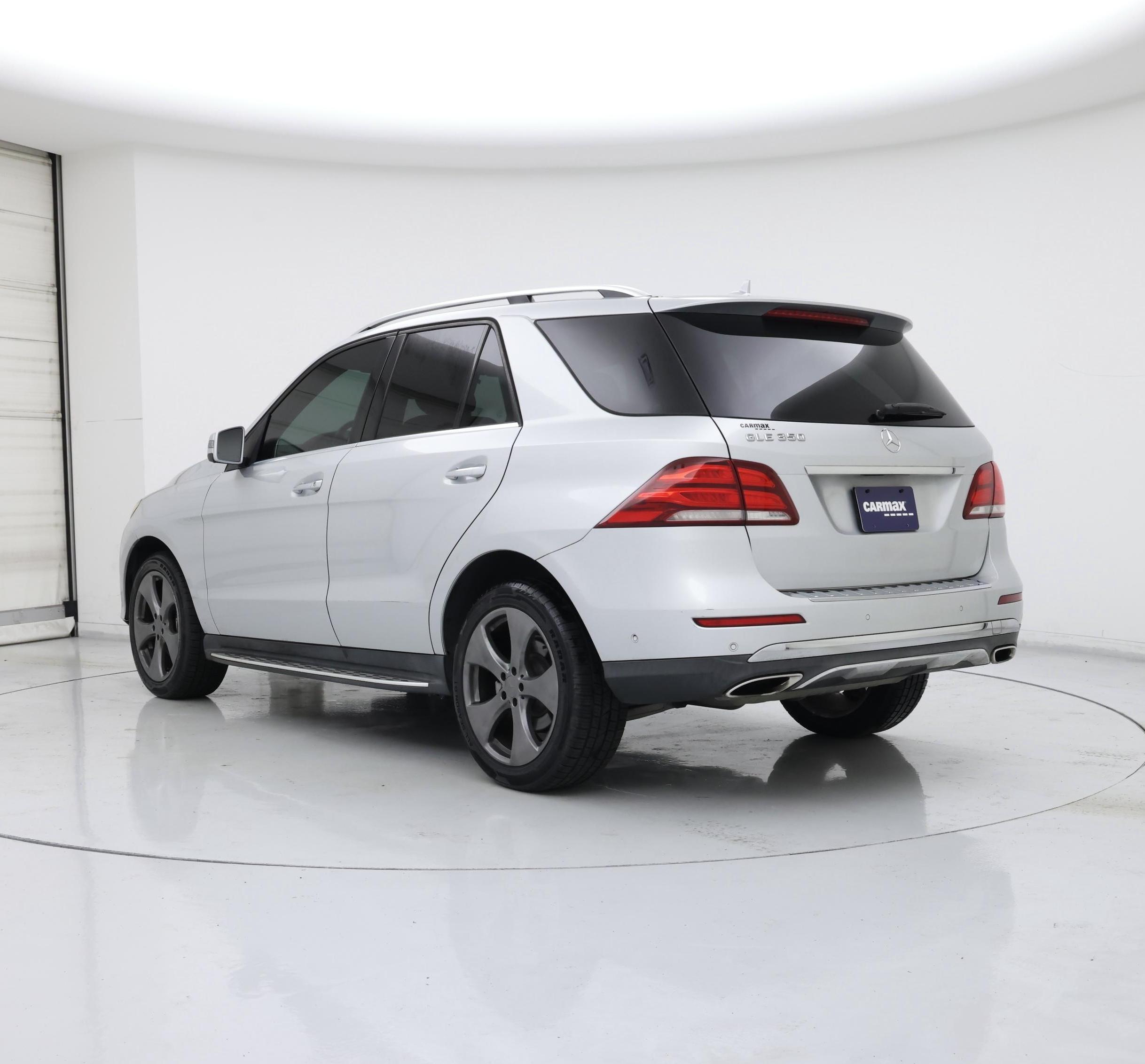 Thumbnail: 2016 Mercedes-Benz GLE - 2